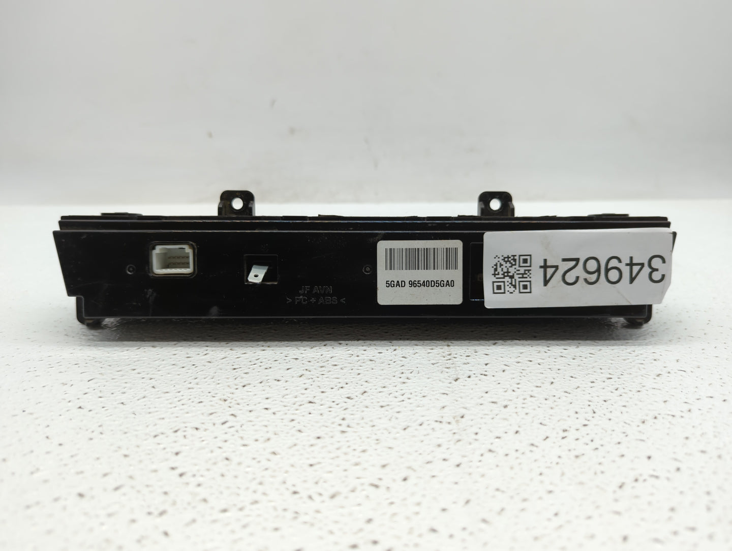 2018 Jeep Renegade Radio AM FM Cd Player Receiver Replacement P/N:96540A8180 4000244D, 07356941380 Fits Fits 2017 2019 OEM U