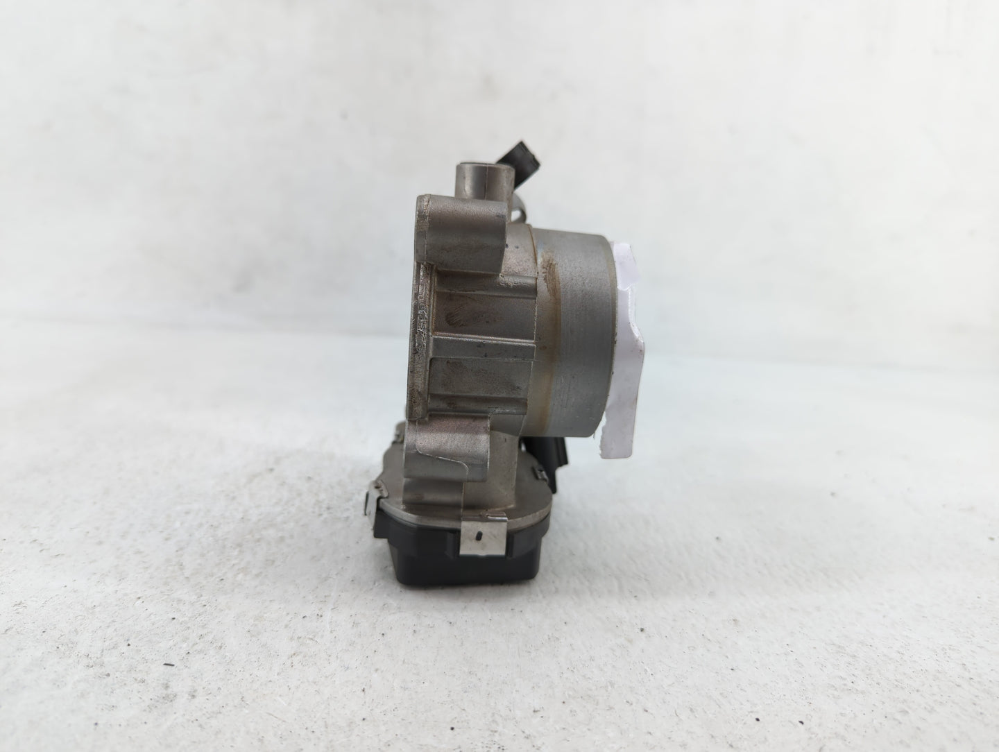 2015-2018 Jeep Renegade Throttle Body P/N:04891970AB Fits Fits 2014 2015 2016 2017 2018 OEM Used Auto Parts - Oemusedautopar
