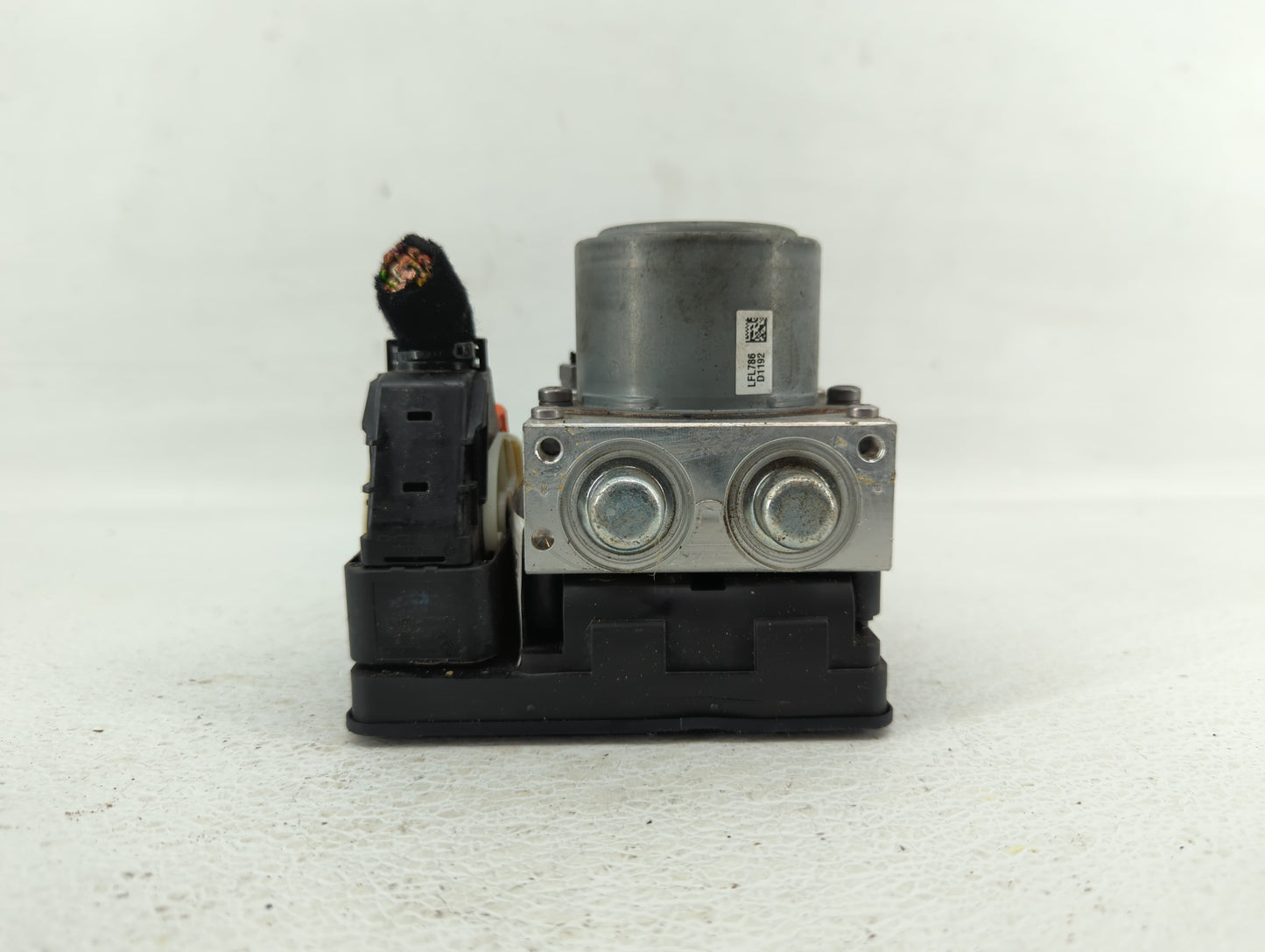 2018-2019 Jeep Renegade ABS Pump Control Module Replacement P/N:52080677 52137661 Fits Fits 2018 2019 OEM Used Auto Parts - 