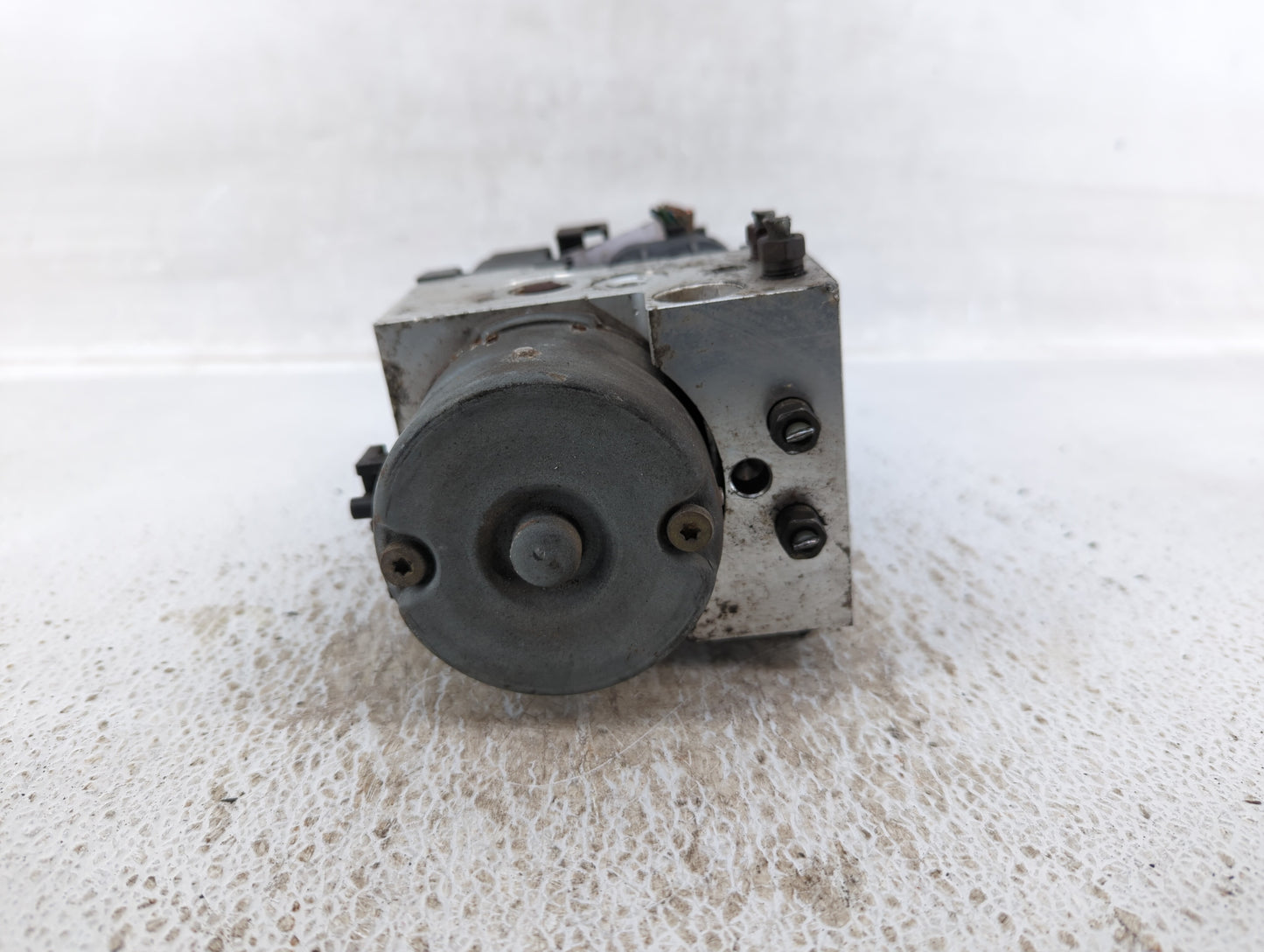 2018-2019 Jeep Renegade ABS Pump Control Module Replacement Fits Fits 2018 2019 OEM Used Auto Parts - Oemusedautoparts1.com