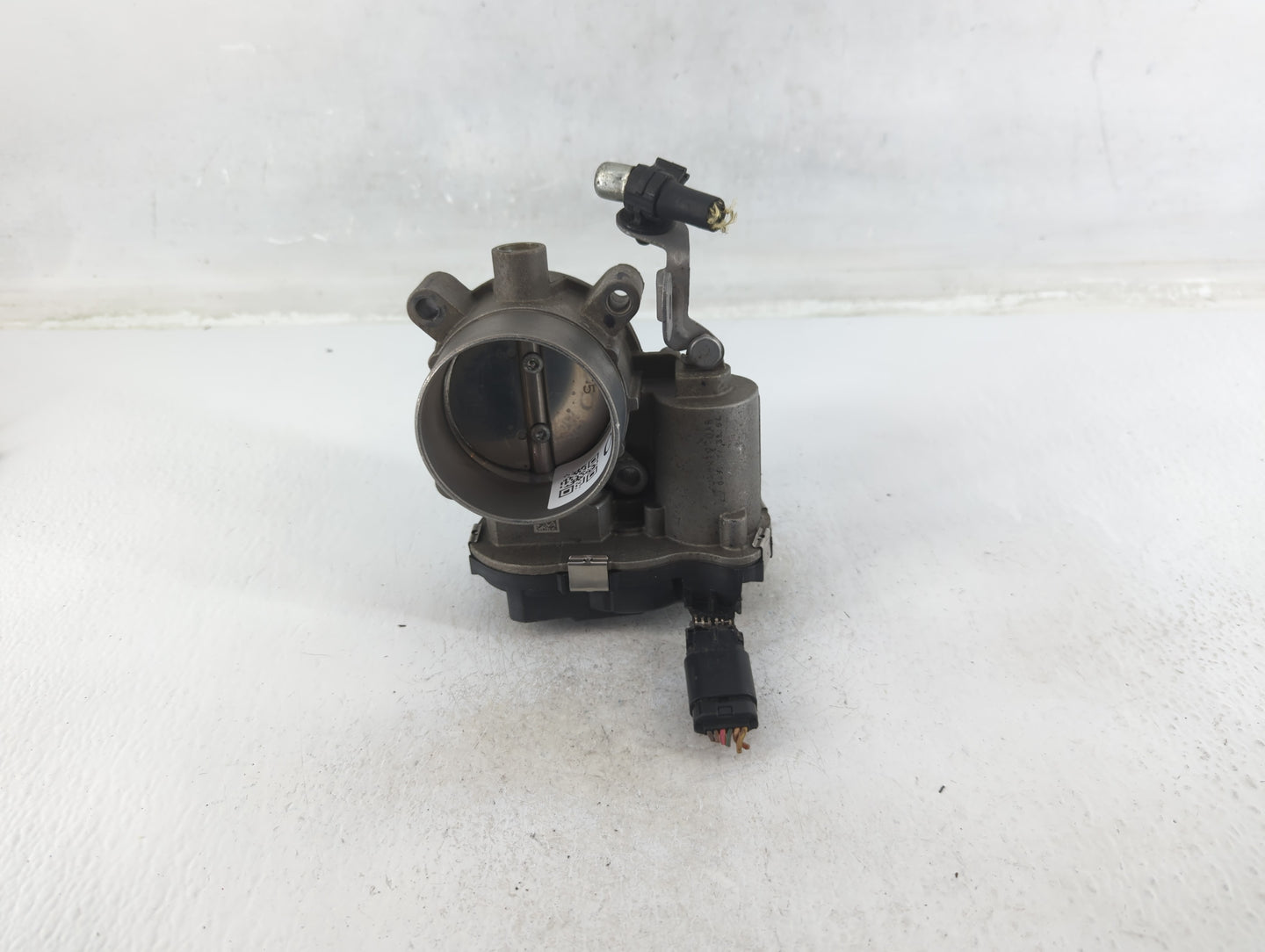 2015-2021 Jeep Renegade Throttle Body P/N:04891970AB Fits Fits 2014 2015 2016 2017 2018 2019 2020 2021 2022 OEM Used Auto Pa
