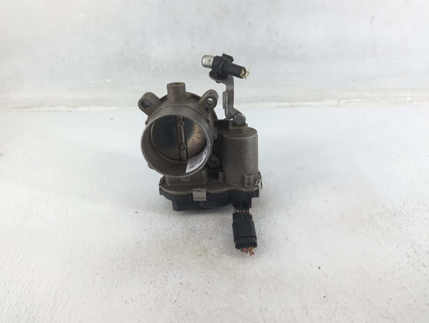 2015-2021 Jeep Renegade Throttle Body P/N:04891970AB Fits Fits 2014 2015 2016 2017 2018 2019 2020 2021 2022 OEM Used Auto Pa