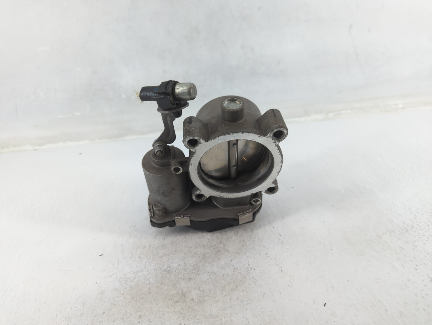 2015-2021 Jeep Renegade Throttle Body P/N:04891970AB Fits Fits 2014 2015 2016 2017 2018 2019 2020 2021 2022 OEM Used Auto Pa