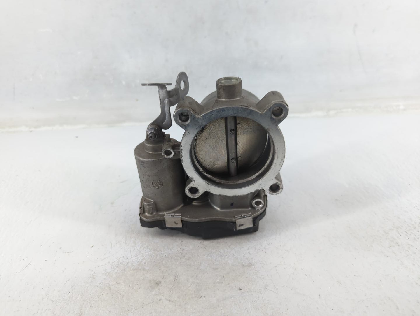2015-2021 Jeep Renegade Throttle Body P/N:04891970AB Fits Fits 2014 2015 2016 2017 2018 2019 2020 2021 2022 OEM Used Auto Pa