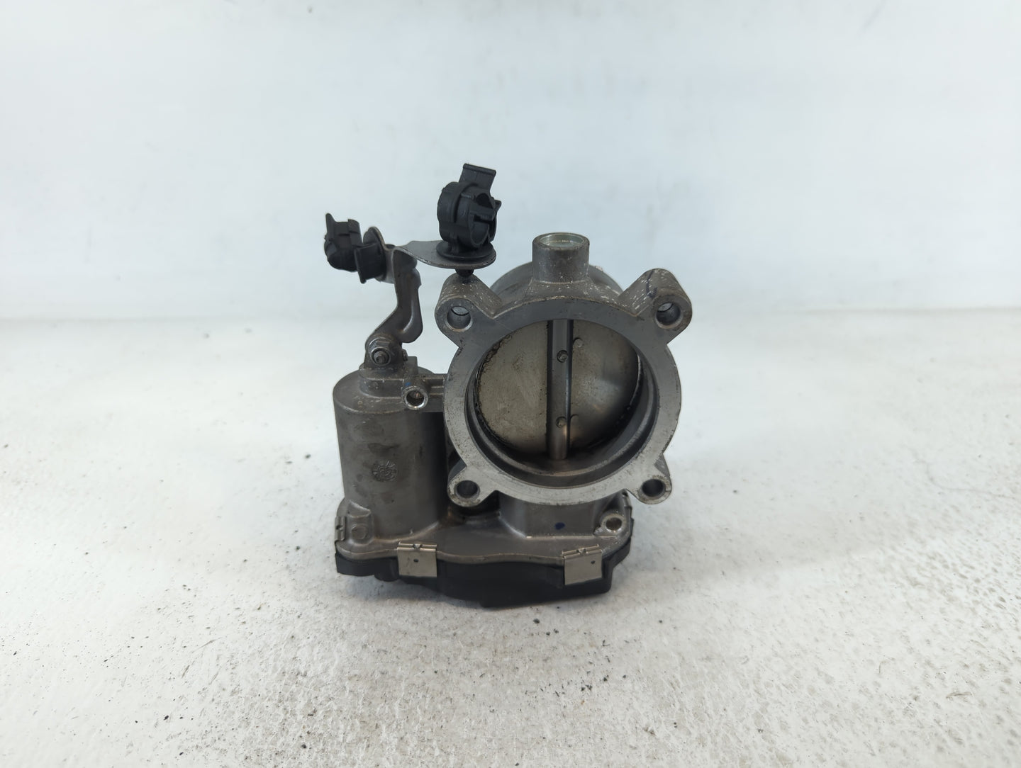2015-2021 Jeep Renegade Throttle Body P/N:04891970AB Fits Fits 2014 2015 2016 2017 2018 2019 2020 2021 2022 OEM Used Auto Pa