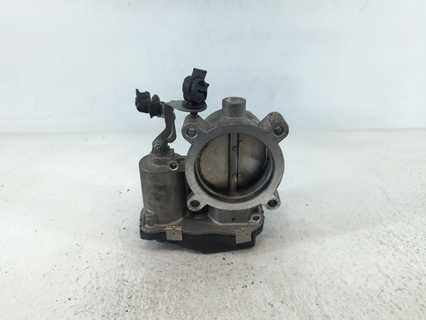 2015-2021 Jeep Renegade Throttle Body P/N:04891970AB Fits Fits 2014 2015 2016 2017 2018 2019 2020 2021 2022 OEM Used Auto Pa