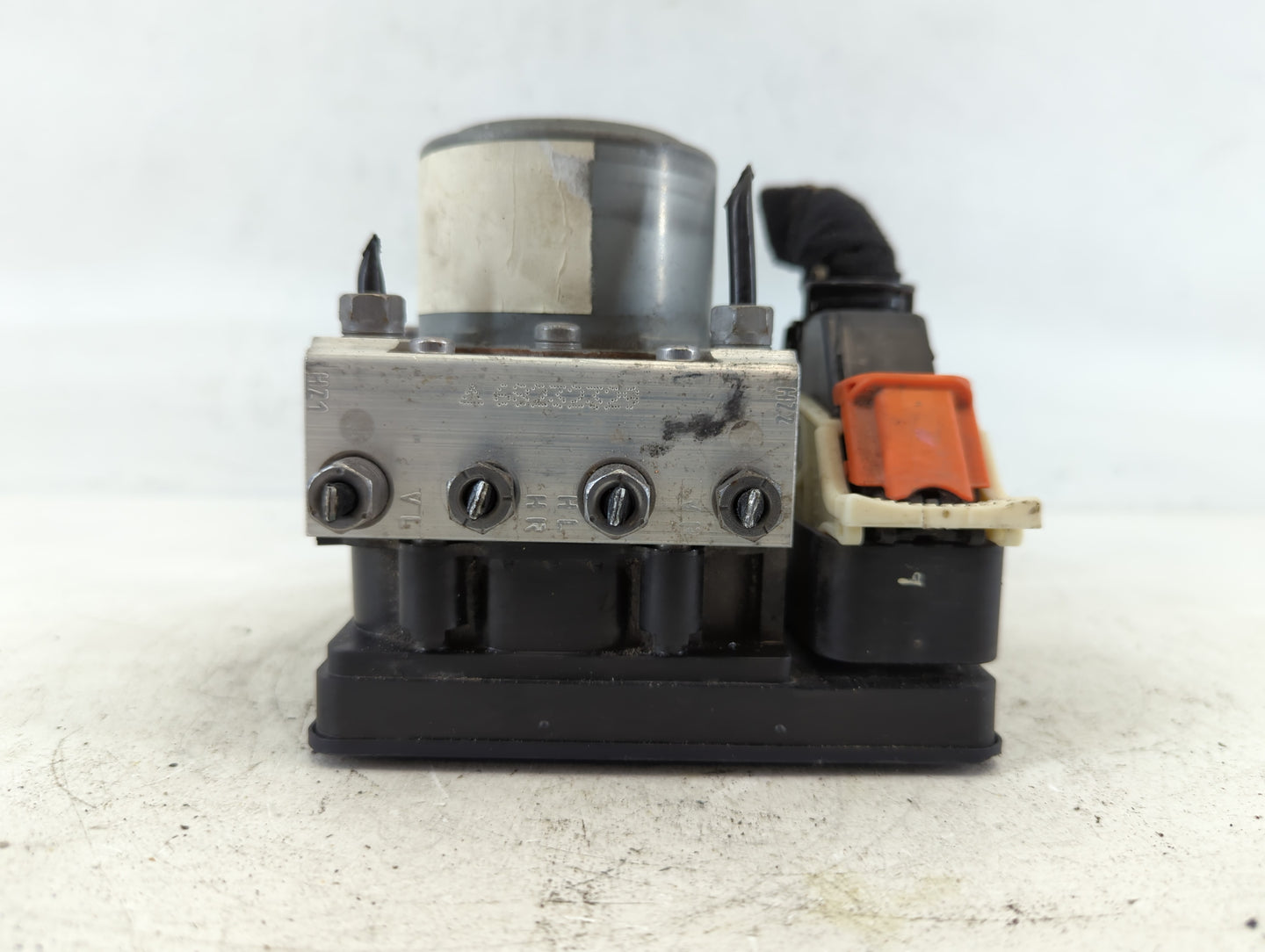 2018-2019 Jeep Renegade ABS Pump Control Module Replacement P/N:52080677 Fits Fits 2018 2019 OEM Used Auto Parts - Oemusedau