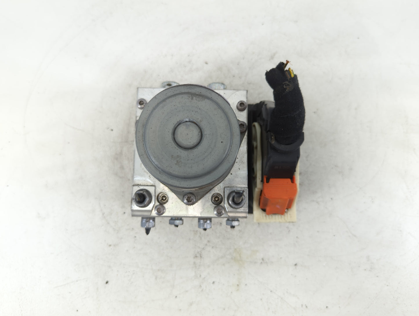 2018-2019 Jeep Renegade ABS Pump Control Module Replacement P/N:52080677 Fits Fits 2018 2019 OEM Used Auto Parts - Oemusedau