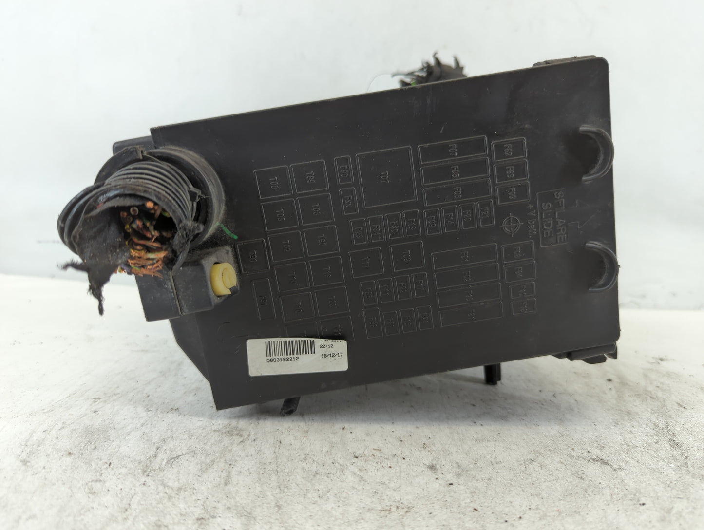 2015-2021 Jeep Renegade Fusebox Fuse Box Panel Relay Module P/N:52027004 Fits Fits 2015 2016 2017 2018 2019 2020 2021 OEM Us