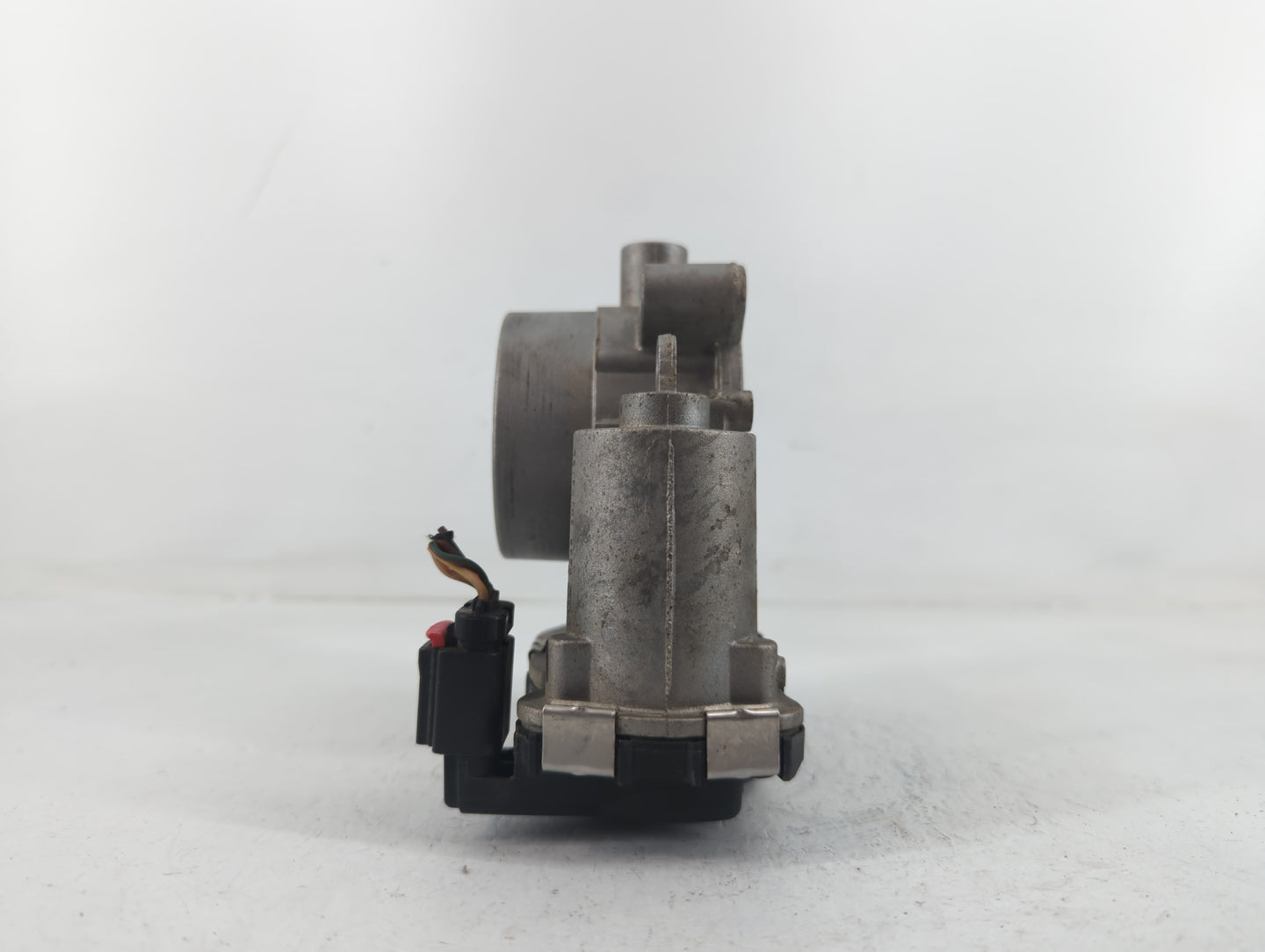 2015-2021 Jeep Renegade Throttle Body P/N:04891970AB Fits Fits 2014 2015 2016 2017 2018 2019 2020 2021 2022 OEM Used Auto Pa