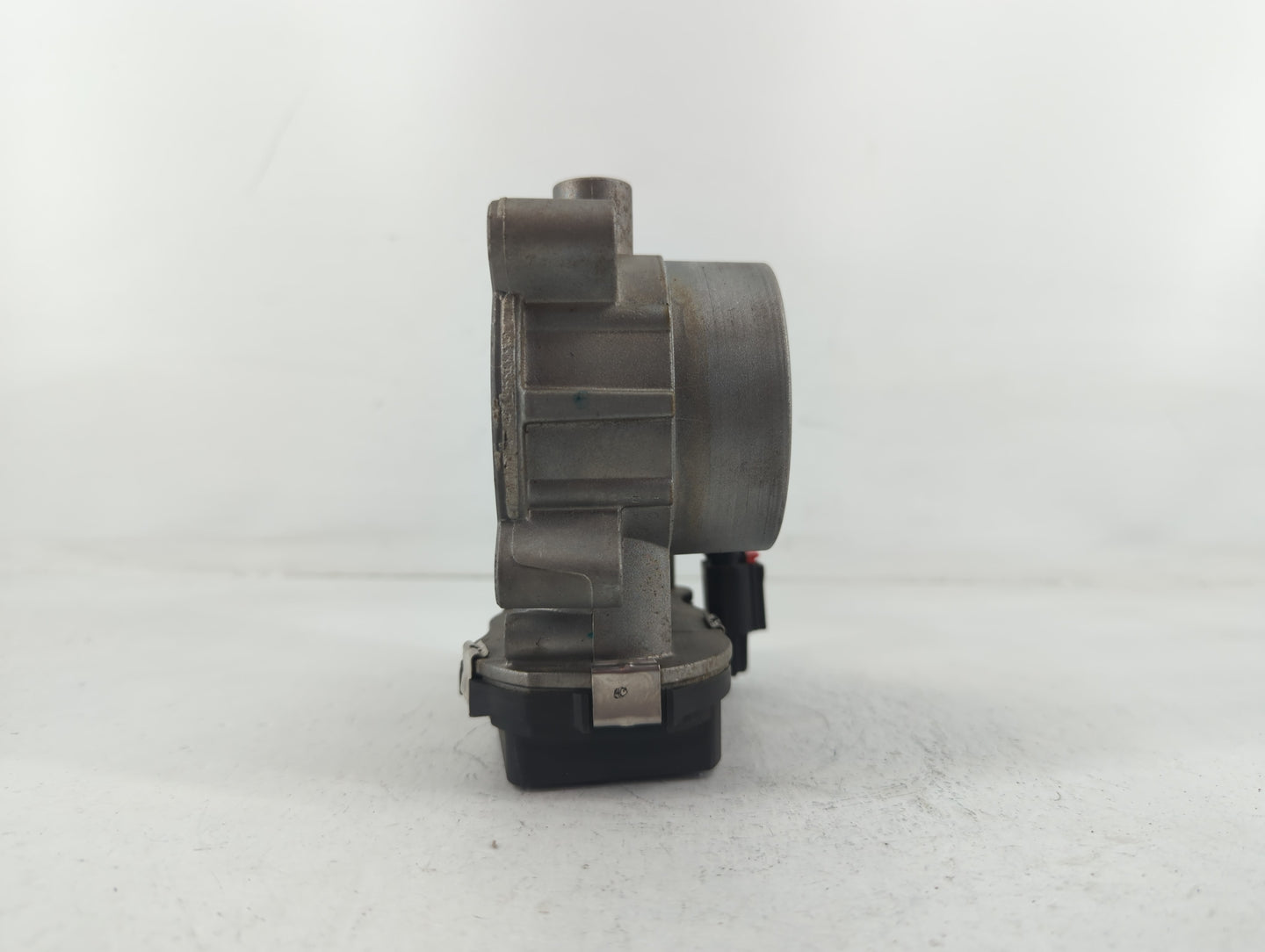 2015-2021 Jeep Renegade Throttle Body P/N:04891970AB Fits Fits 2014 2015 2016 2017 2018 2019 2020 2021 2022 OEM Used Auto Pa
