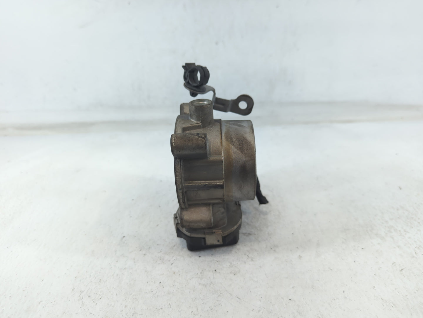 2015-2021 Jeep Renegade Throttle Body P/N:04891970AB Fits Fits 2014 2015 2016 2017 2018 2019 2020 2021 2022 OEM Used Auto Pa