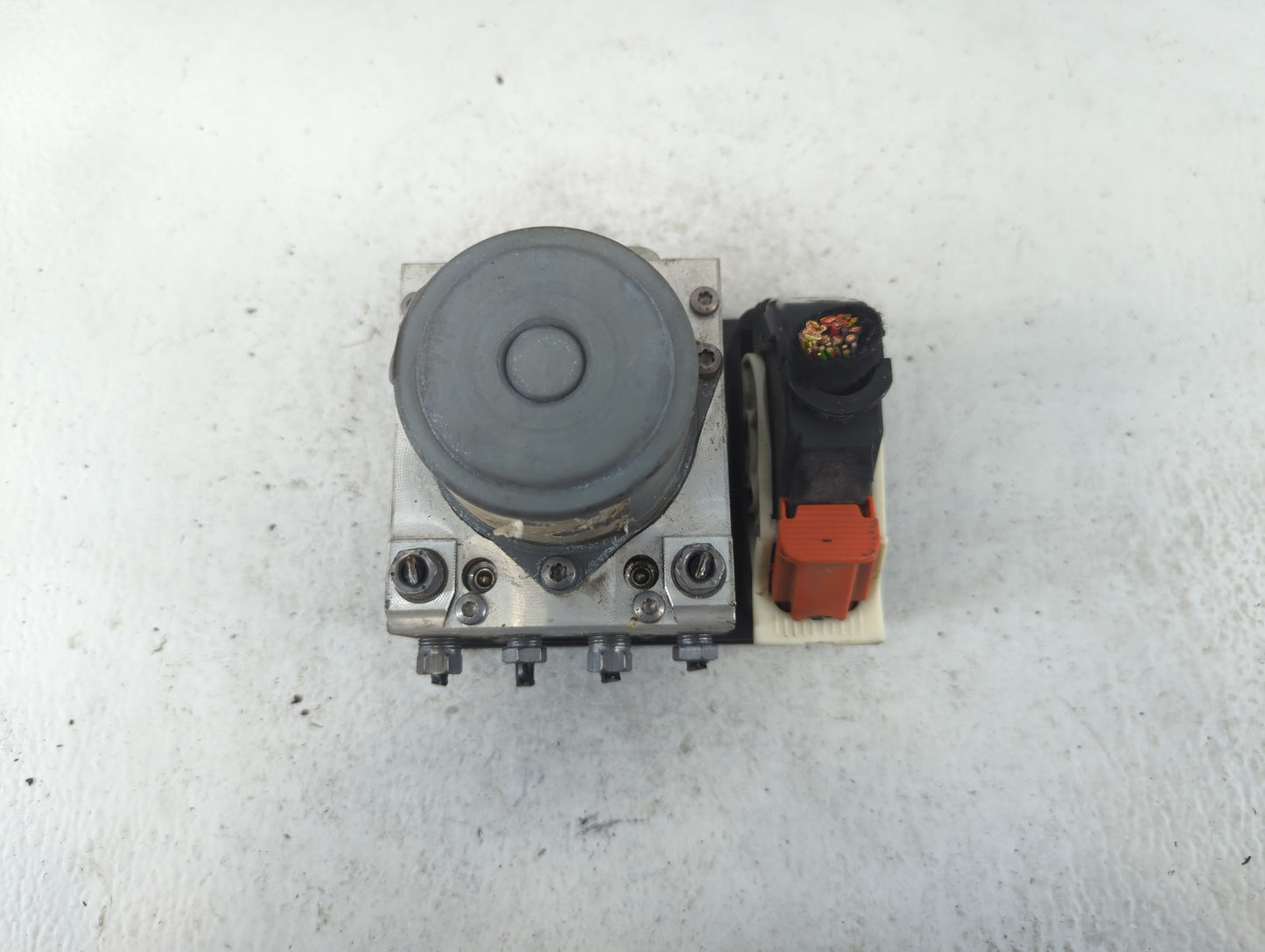 2018-2019 Jeep Renegade ABS Pump Control Module Replacement P/N:52080677 Fits Fits 2018 2019 OEM Used Auto Parts - Oemusedau