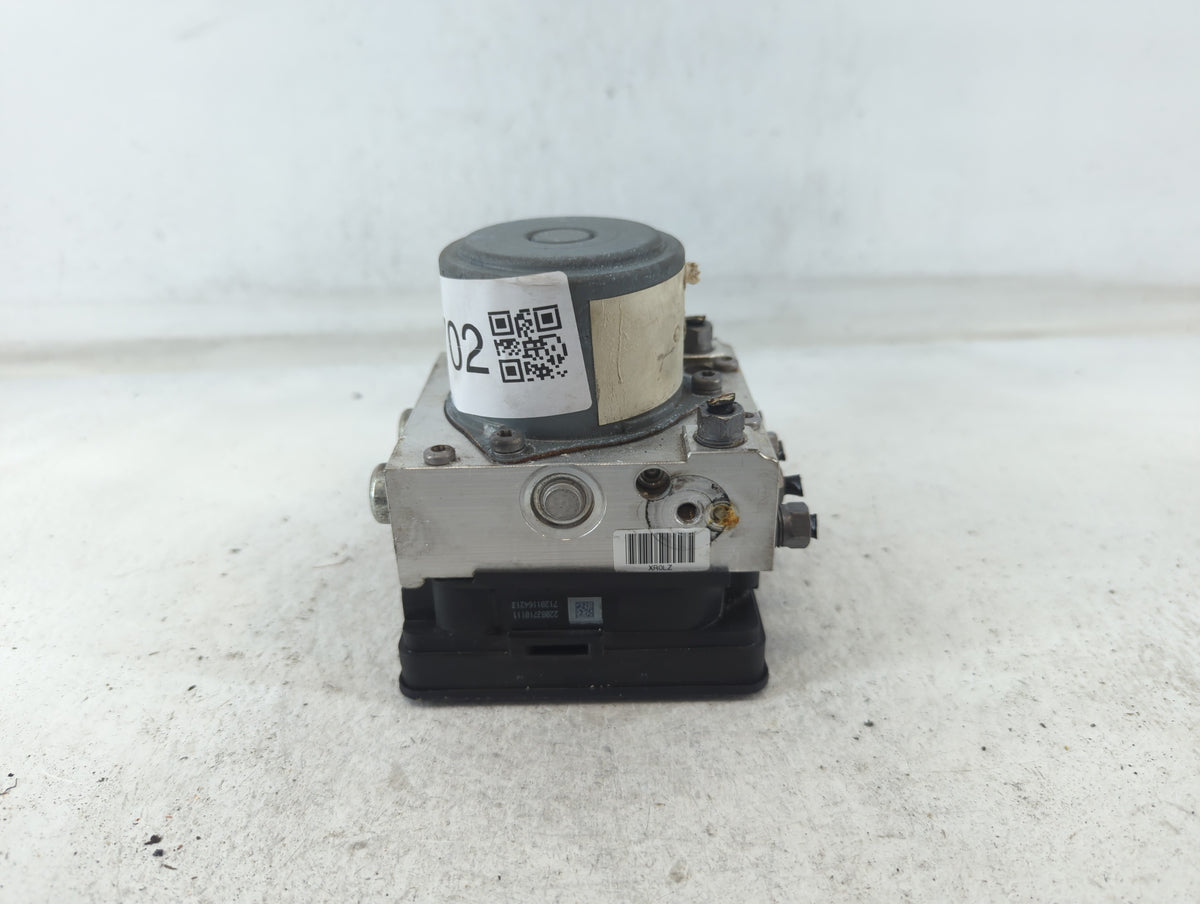 2018-2019 Jeep Renegade Anti-Lock Brake ABS Pump Module Actuator OEM P/N:52080677 Fits Fits 2018 2019 OEM Used Auto Parts - 
