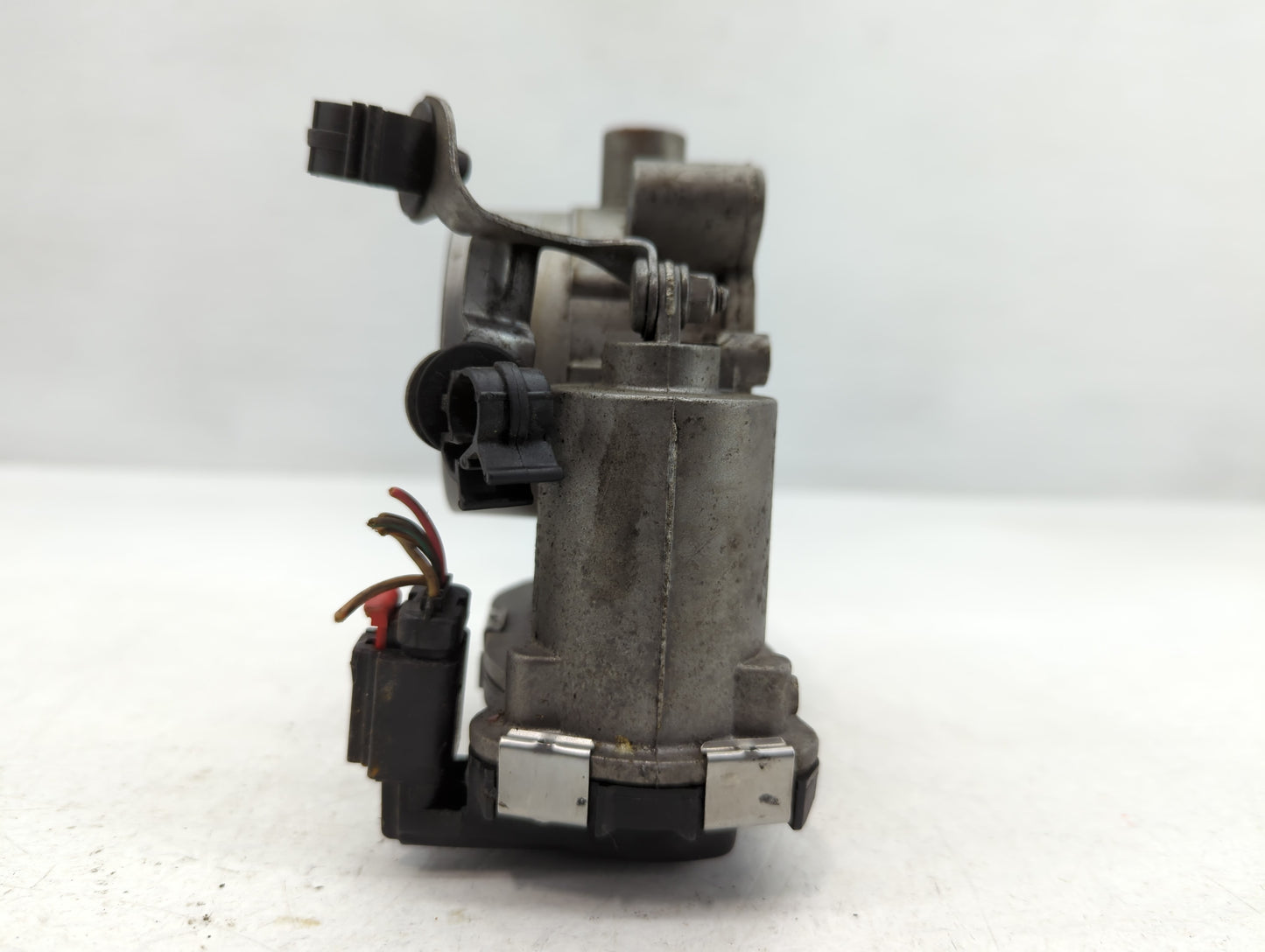 2015-2021 Jeep Renegade Throttle Body P/N:04891970AB Fits Fits 2014 2015 2016 2017 2018 2019 2020 2021 2022 OEM Used Auto Pa