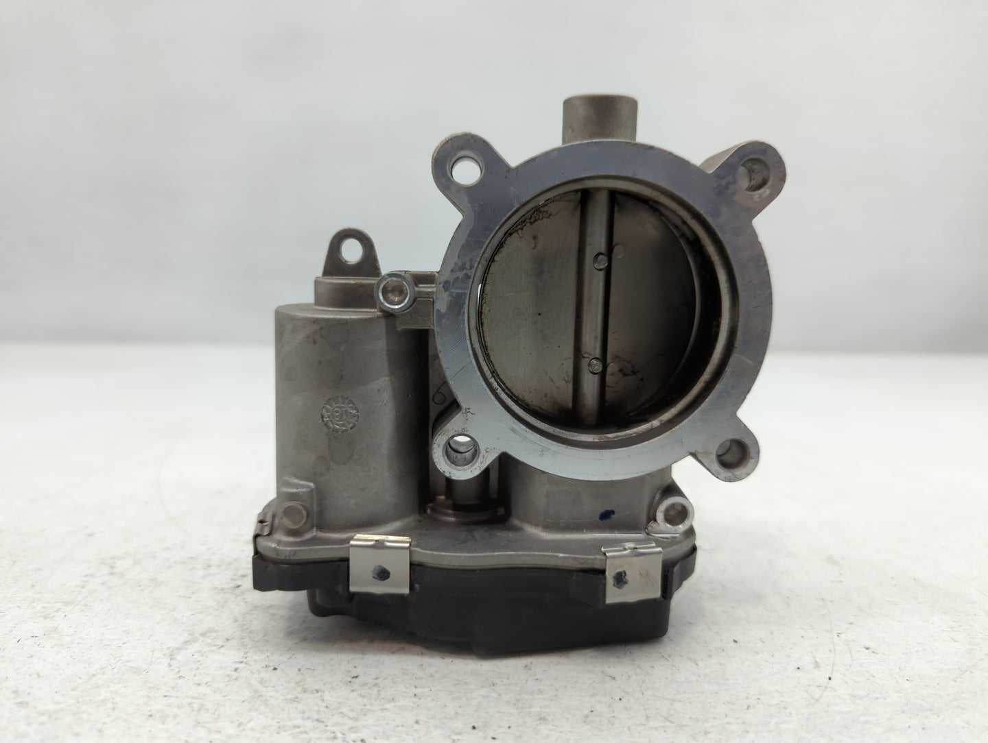 2015-2021 Jeep Renegade Throttle Body P/N:04891970AB Fits Fits 2014 2015 2016 2017 2018 2019 2020 2021 2022 OEM Used Auto Pa