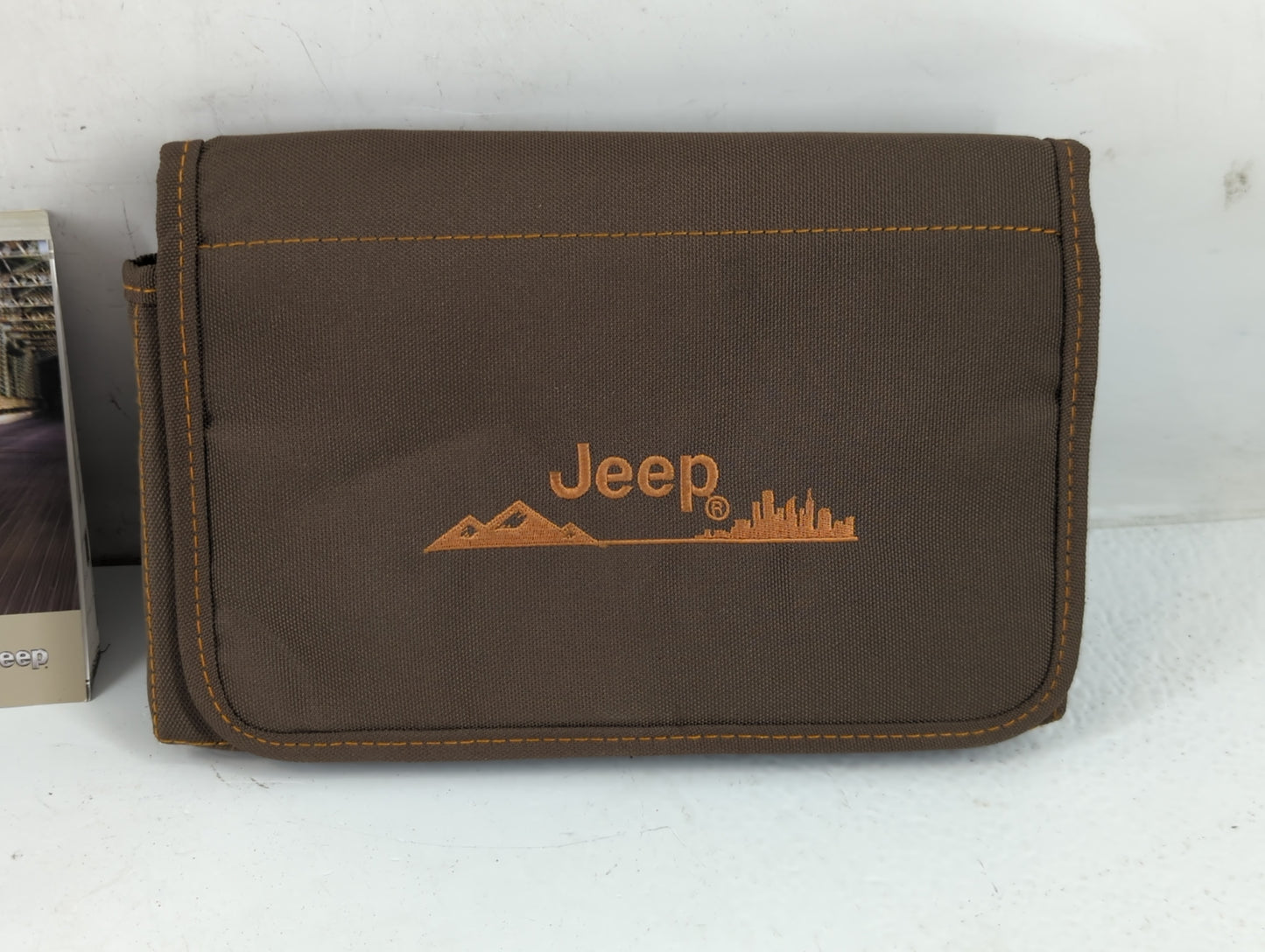 2018 Jeep Renegade Owners Manual Book Guide P/N:18BU-926-AA OEM Used Auto Parts - Oemusedautoparts1.com