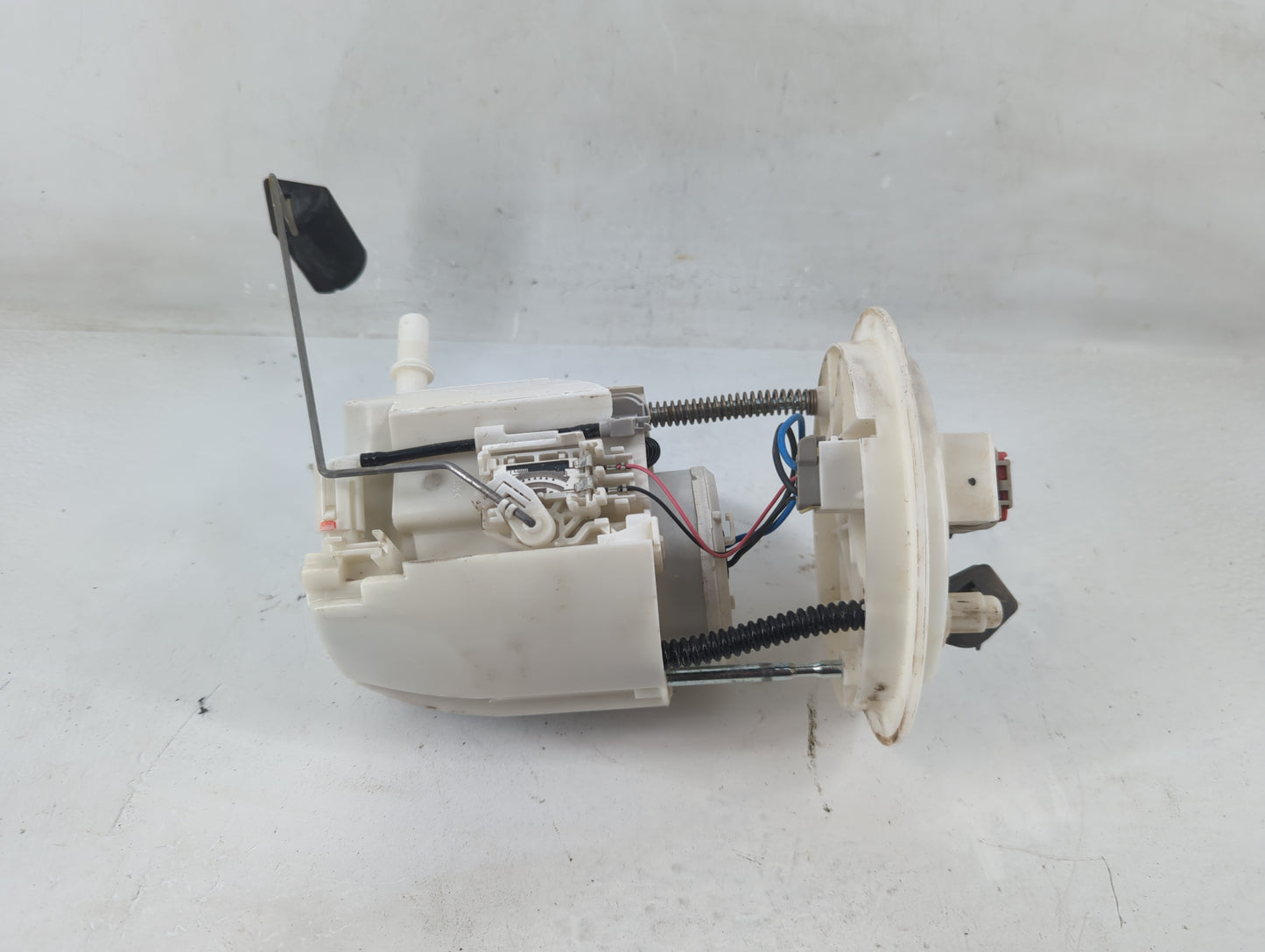 2010-2018 Jeep Wrangler Electrical Gas Fuel Pump Assembly - Oemusedautoparts1.com