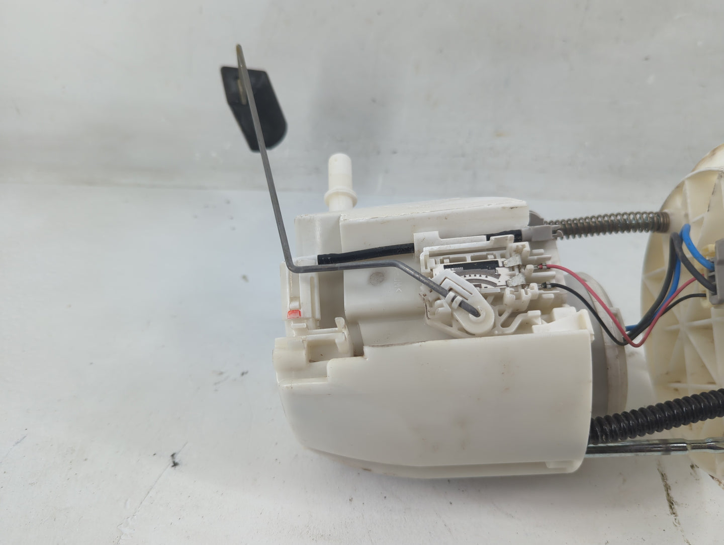2010-2018 Jeep Wrangler Electrical Gas Fuel Pump Assembly - Oemusedautoparts1.com