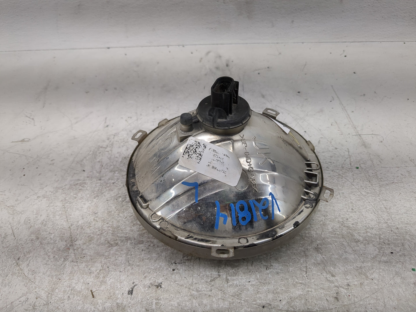 2018-2022 Jeep Wrangler Driver Left Oem Front Light Lamp - Oemusedautoparts1.com