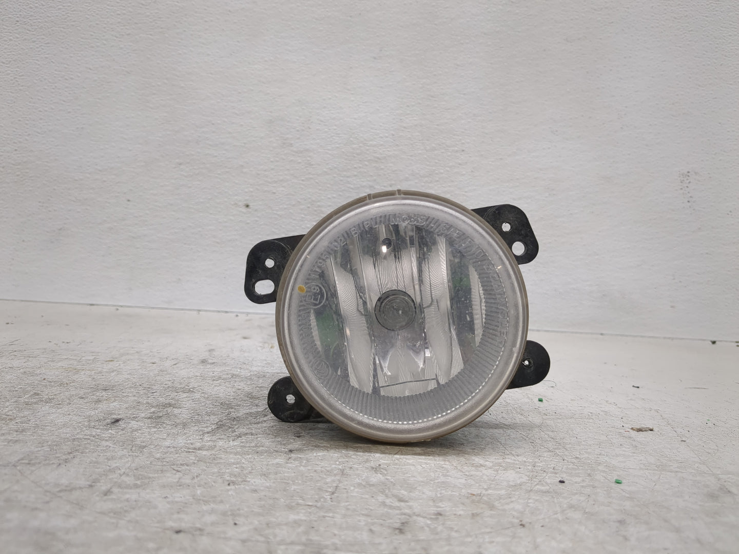 2011-2018 Jeep Wrangler Driver Left Oem Front Light Lamp - Oemusedautoparts1.com
