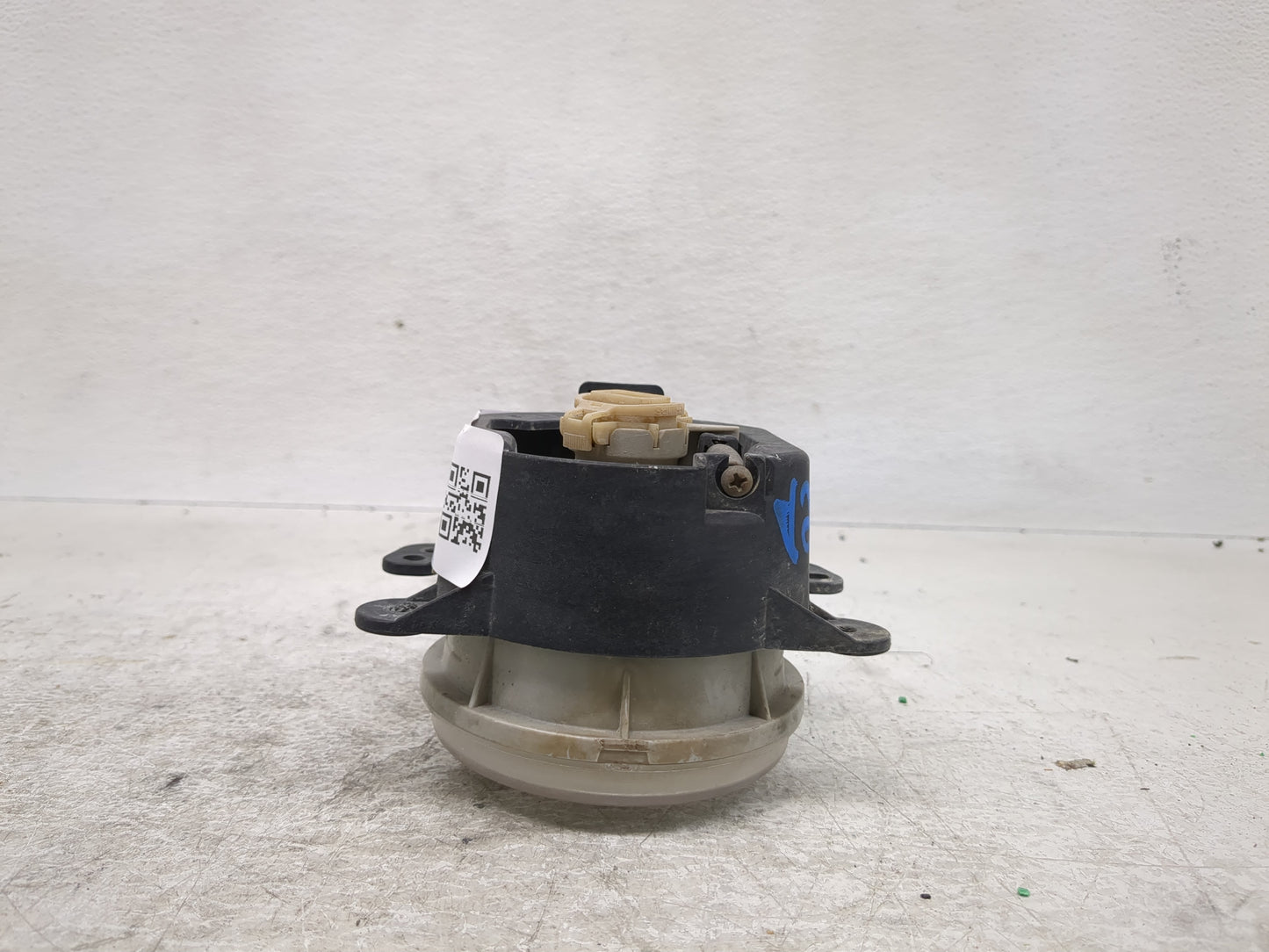 2011-2018 Jeep Wrangler Driver Left Oem Front Light Lamp - Oemusedautoparts1.com