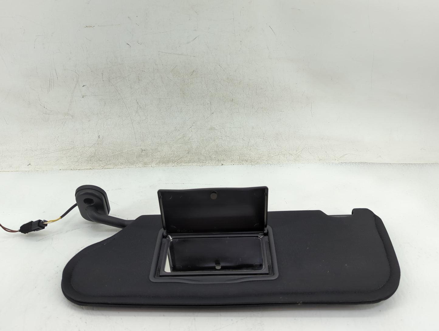 2018-2022 Jeep Wrangler Sun Visor Shade Replacement Driver Left Mirror Fits Fits 2018 2019 2020 2021 2022 OEM Used Auto Part