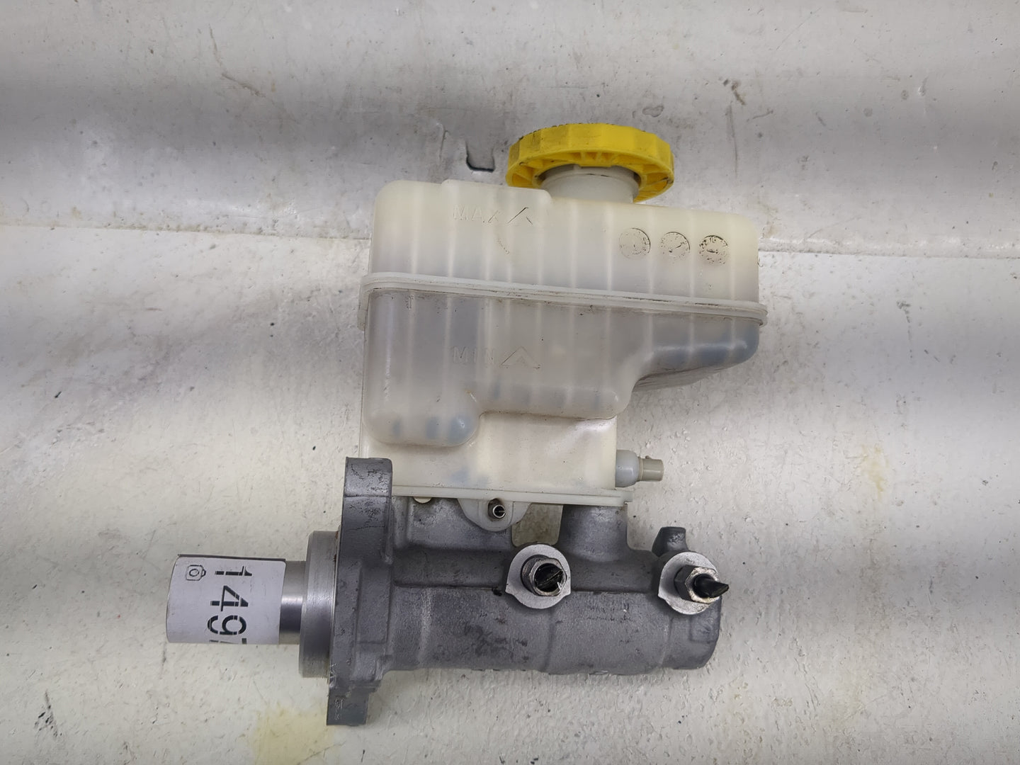 2018-2022 Jeep Wrangler Brake Master Cylinder 1497753 - Oemusedautoparts1.com