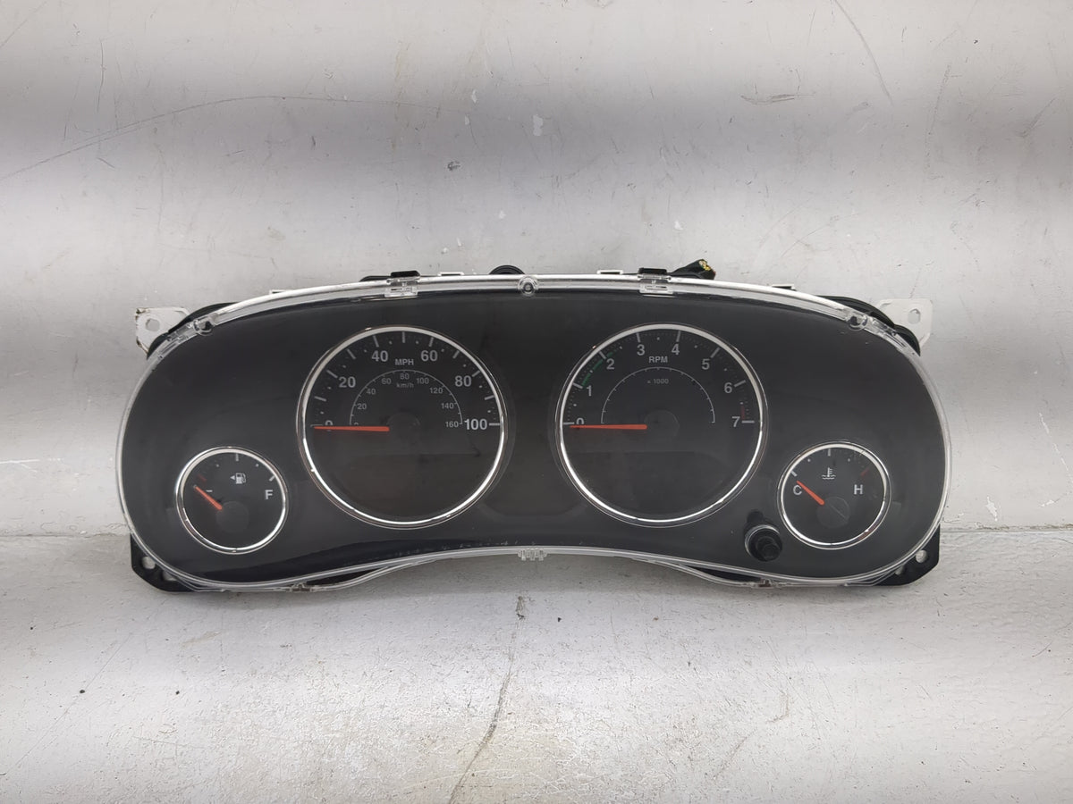 2015-2018 Jeep Wrangler Instrument Cluster Speedometer Gauges P/N:CR-0040-001 Miles:97K Fits Fits 2015 2016 2017 2018 OEM Us