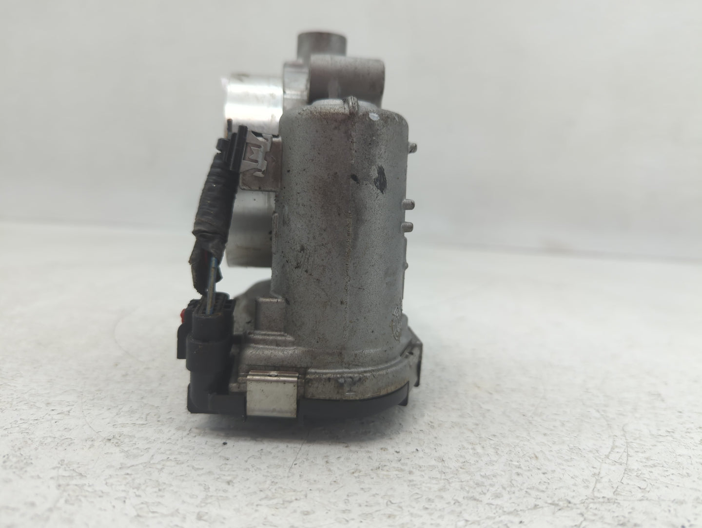 2018 Jeep Wrangler Jk Throttle Body P/N:05184349AE Fits Fits 2011 2012 2013 2014 2015 2016 2017 2019 2020 2021 2022 OEM Used