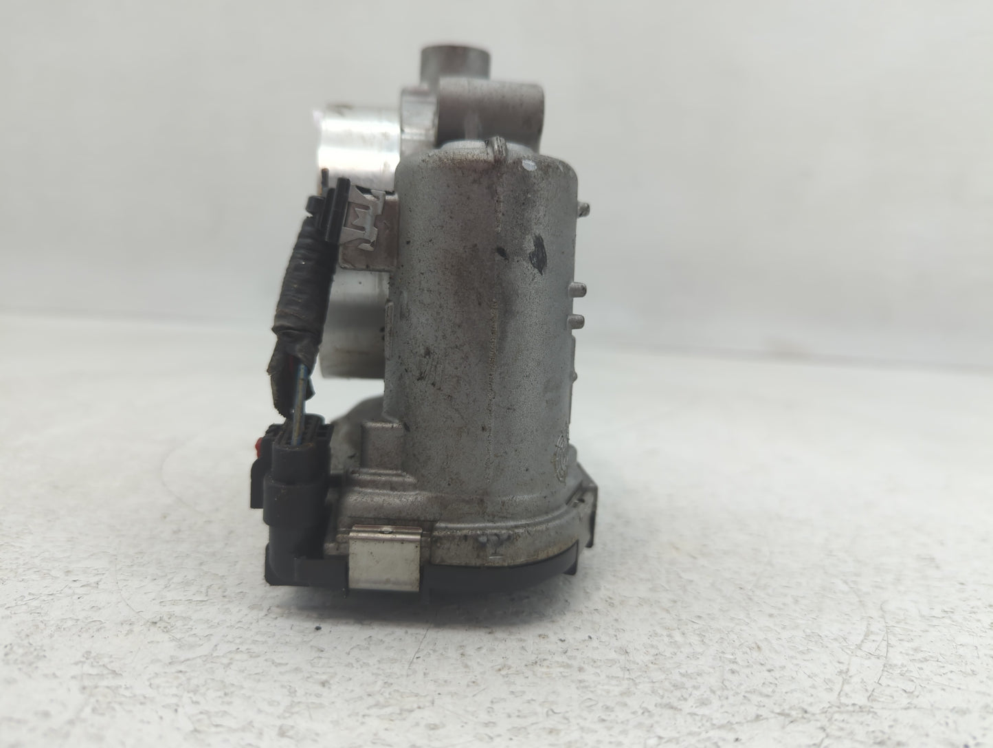 2018 Jeep Wrangler Jk Throttle Body P/N:05184349AE Fits Fits 2011 2012 2013 2014 2015 2016 2017 2019 2020 2021 2022 OEM Used