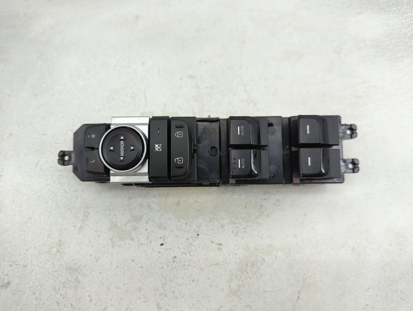 2017-2018 Kia Cadenza Master Power Window Switch Replacement Driver Side Left P/N:93570F6030 Fits Fits 2017 2018 OEM Used Au