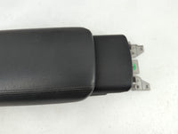 2014-2018 Kia Forte Center Console Armrest Cover Lid P/N:SM4091 KF G1 Fits Fits 2014 2015 2016 2017 2018 OEM Used Auto Parts