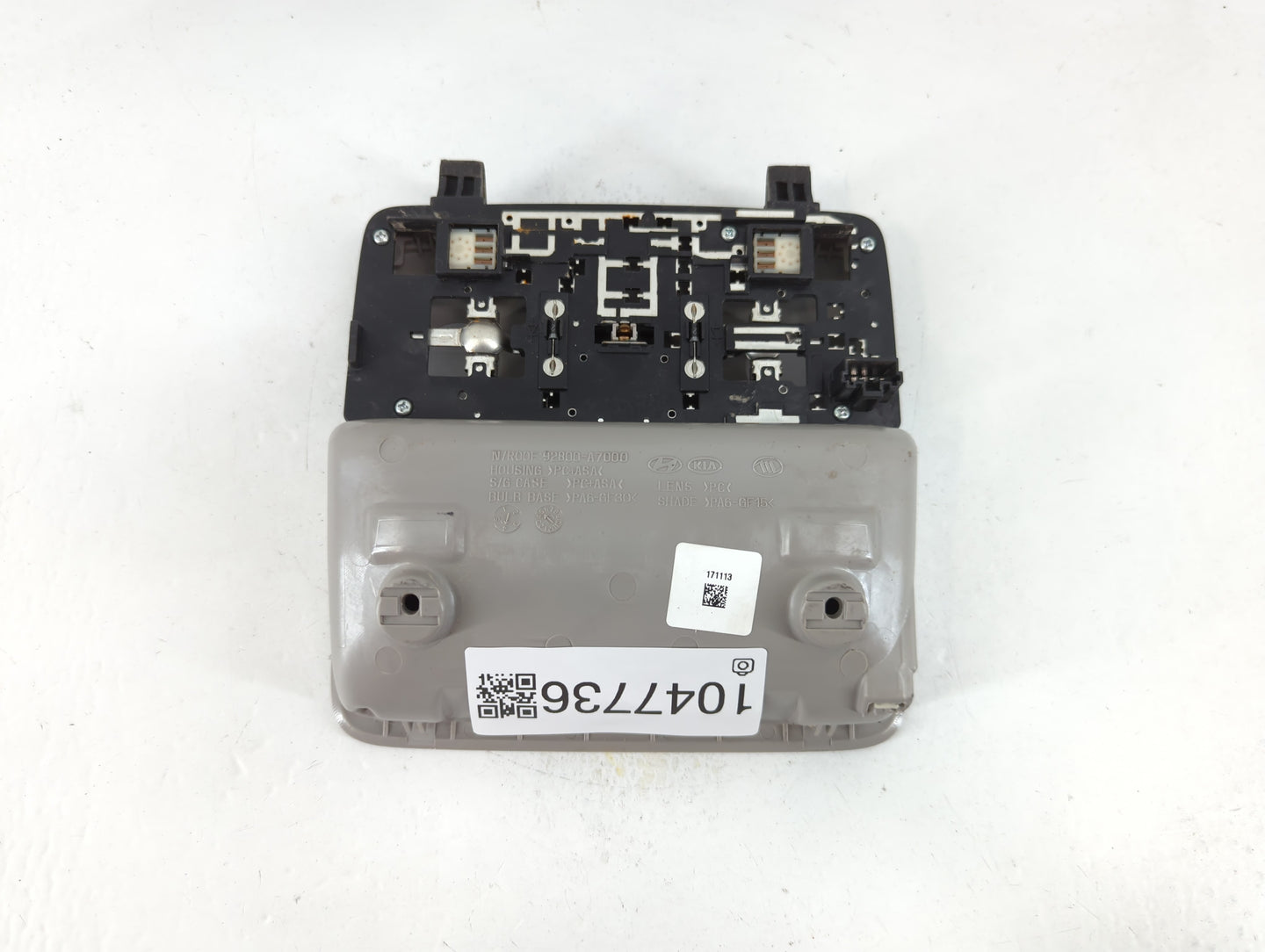 2018 Kia Forte Overhead Roof Console - Oemusedautoparts1.com