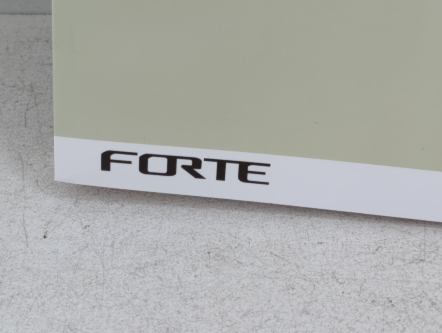 2018 Kia Forte Owners Manual Book Guide P/N:B0S4-EE77A OEM Used Auto Parts - Oemusedautoparts1.com