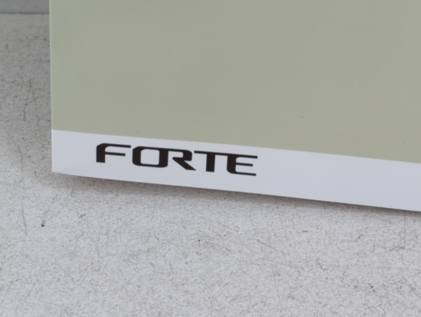 2018 Kia Forte Owners Manual Book Guide P/N:B0S4-EE77A OEM Used Auto Parts - Oemusedautoparts1.com