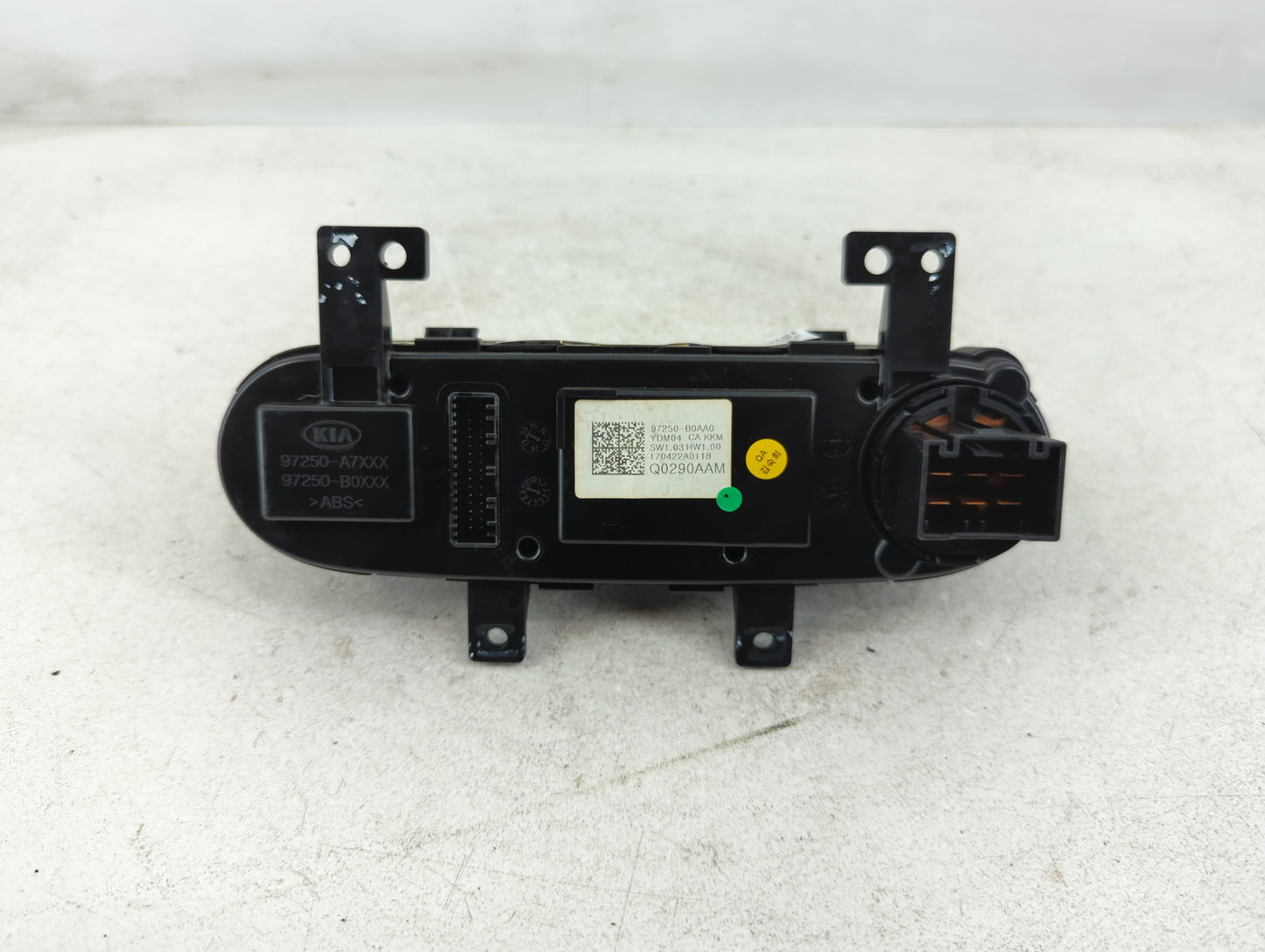 2017-2018 Kia Forte Climate Control Module Temperature AC/Heater Replacement P/N:97250-B0AA0 Fits Fits 2017 2018 OEM Used Au