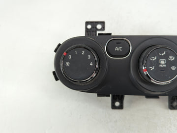 2017-2018 Kia Forte Climate Control Module Temperature AC/Heater Replacement P/N:97250-B0AA0 Fits Fits 2017 2018 OEM Used Auto Parts