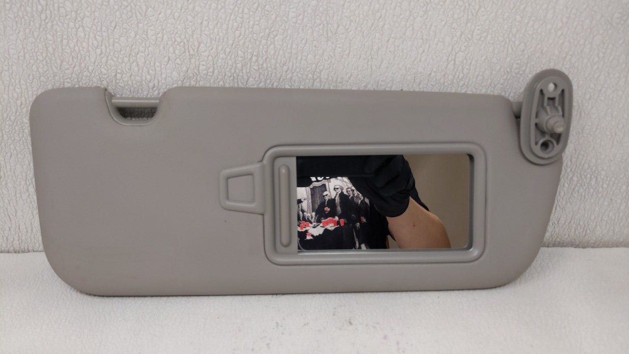2017-2018 Kia Forte Sun Visor Shade Replacement Passenger Right Mirror Fits Fits 2017 2018 OEM Used Auto Parts - Oemusedauto