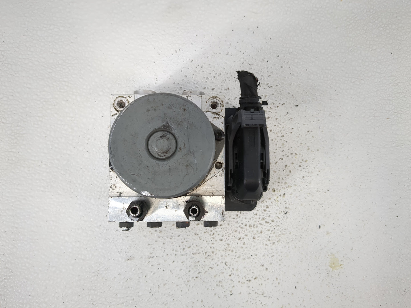 2017-2018 Kia Forte ABS Pump Control Module Replacement P/N:58920-B0200 Fits Fits 2017 2018 OEM Used Auto Parts - Oemusedaut