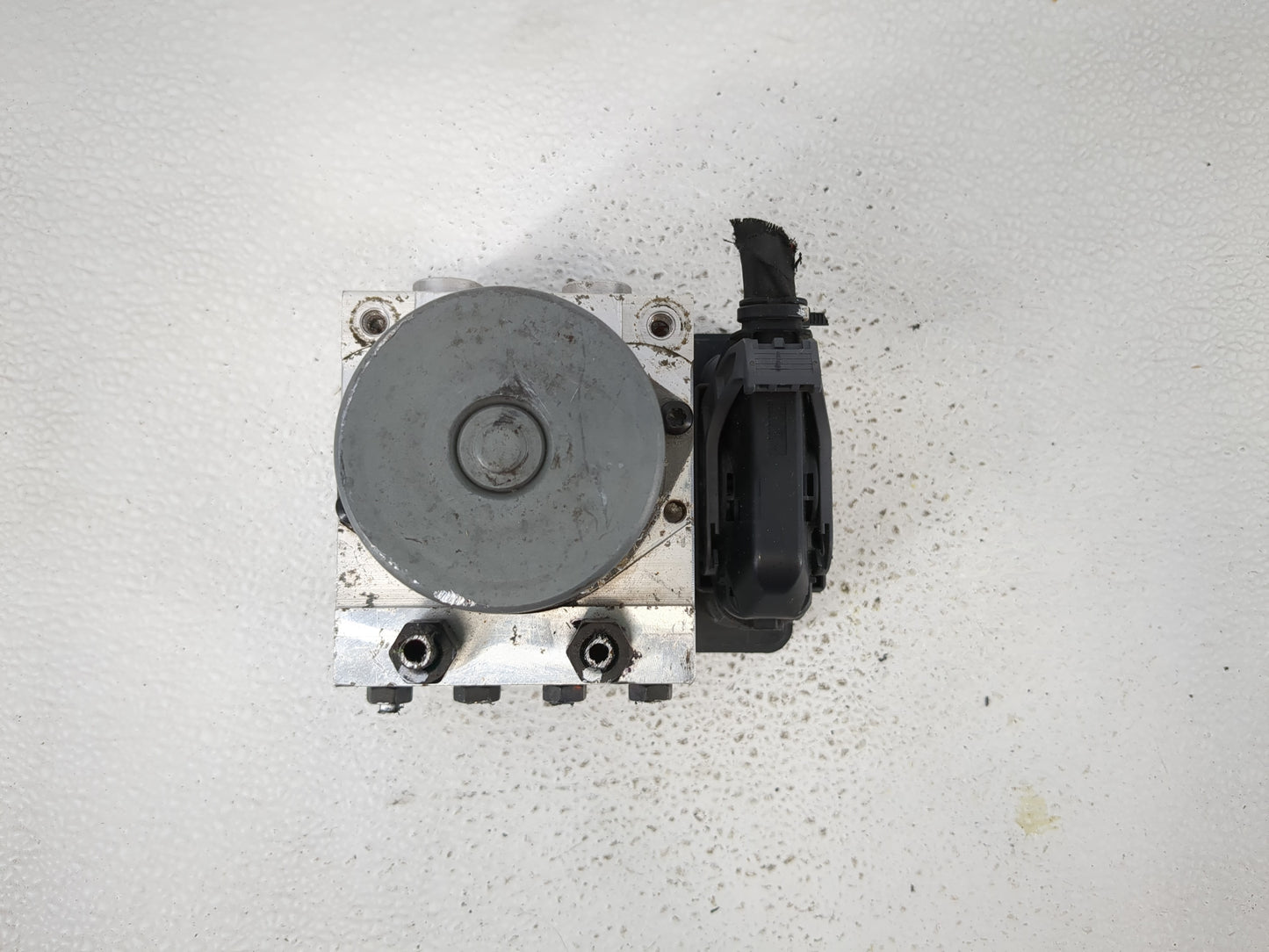 2017-2018 Kia Forte ABS Pump Control Module Replacement P/N:58920-B0200 Fits Fits 2017 2018 OEM Used Auto Parts - Oemusedaut