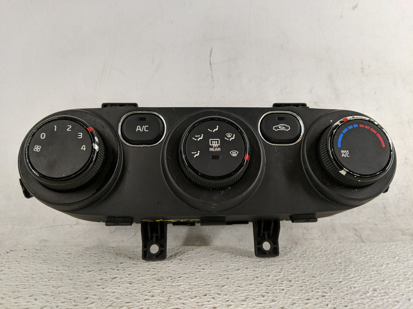 2017-2018 Kia Forte Climate Control Module Temperature AC/Heater Replacement P/N:97250-B0XXX 97250-A7XXX Fits Fits 2017 2018