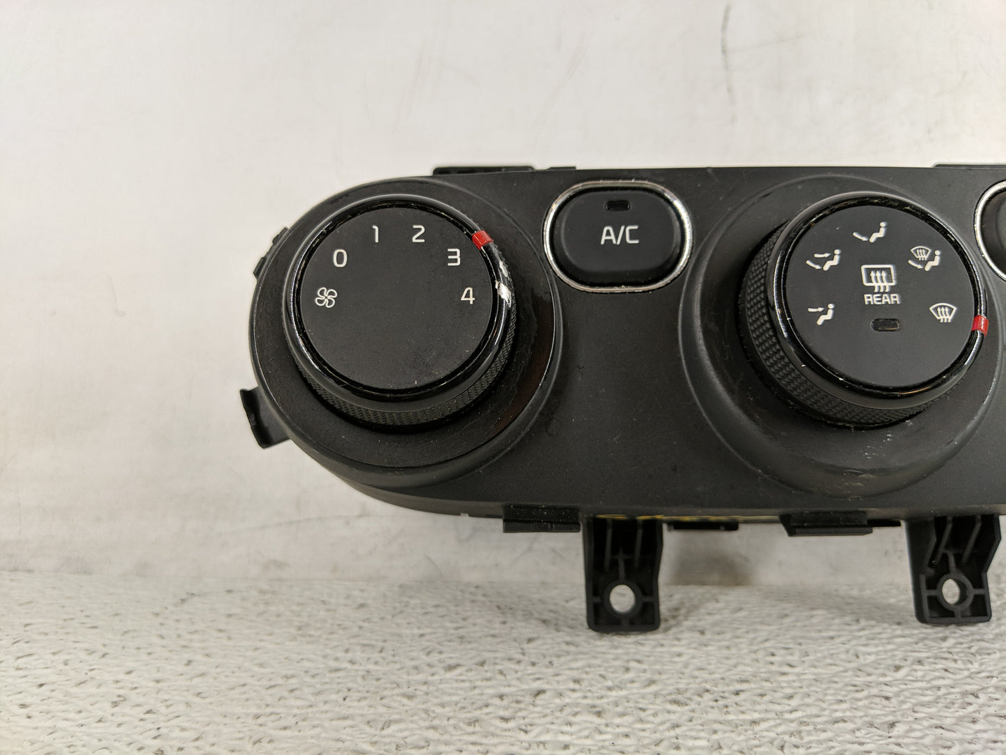 2017-2018 Kia Forte Climate Control Module Temperature AC/Heater Replacement P/N:97250-B0XXX 97250-A7XXX Fits Fits 2017 2018