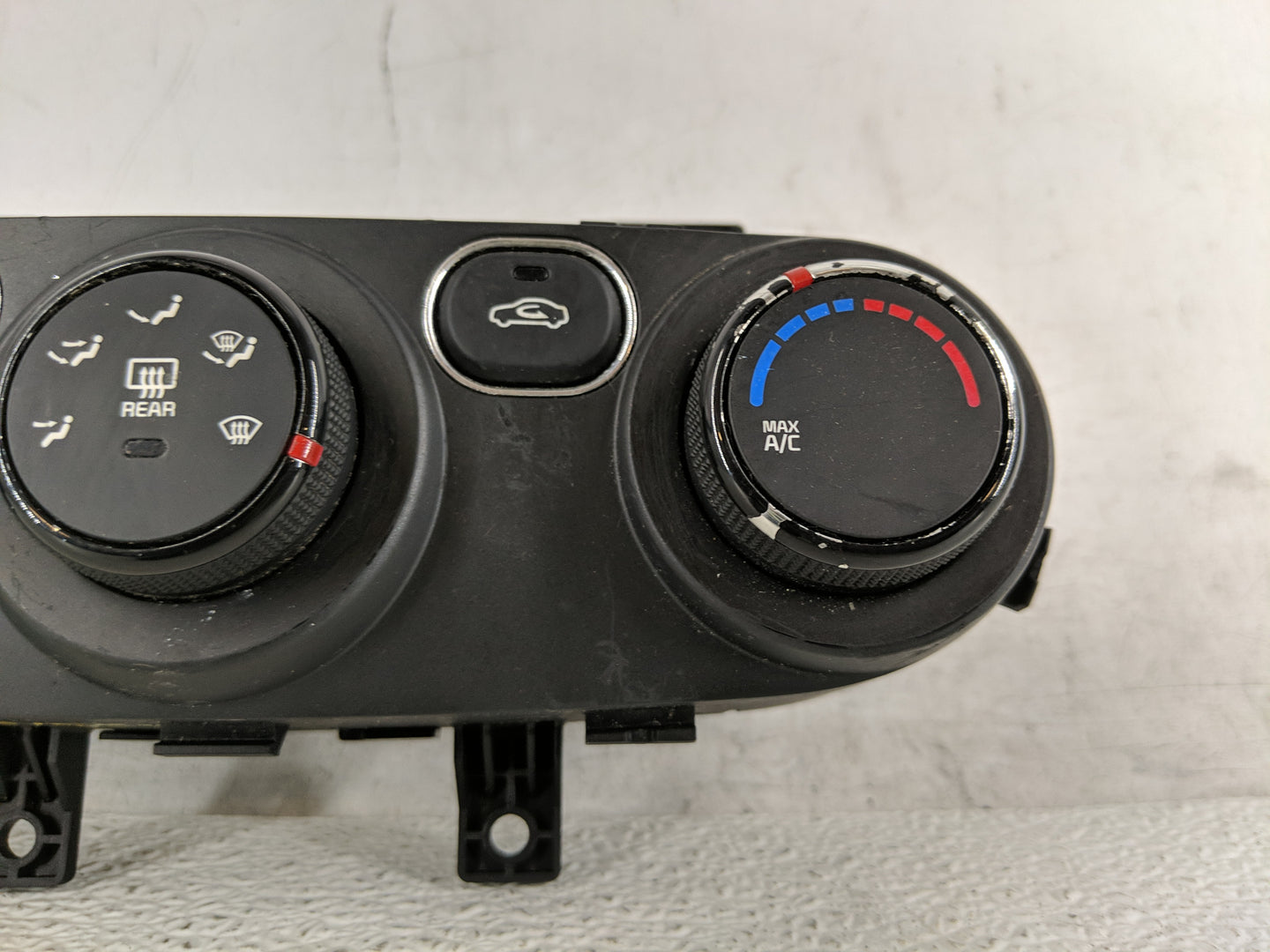 2017-2018 Kia Forte Climate Control Module Temperature AC/Heater Replacement P/N:97250-B0XXX 97250-A7XXX Fits Fits 2017 2018