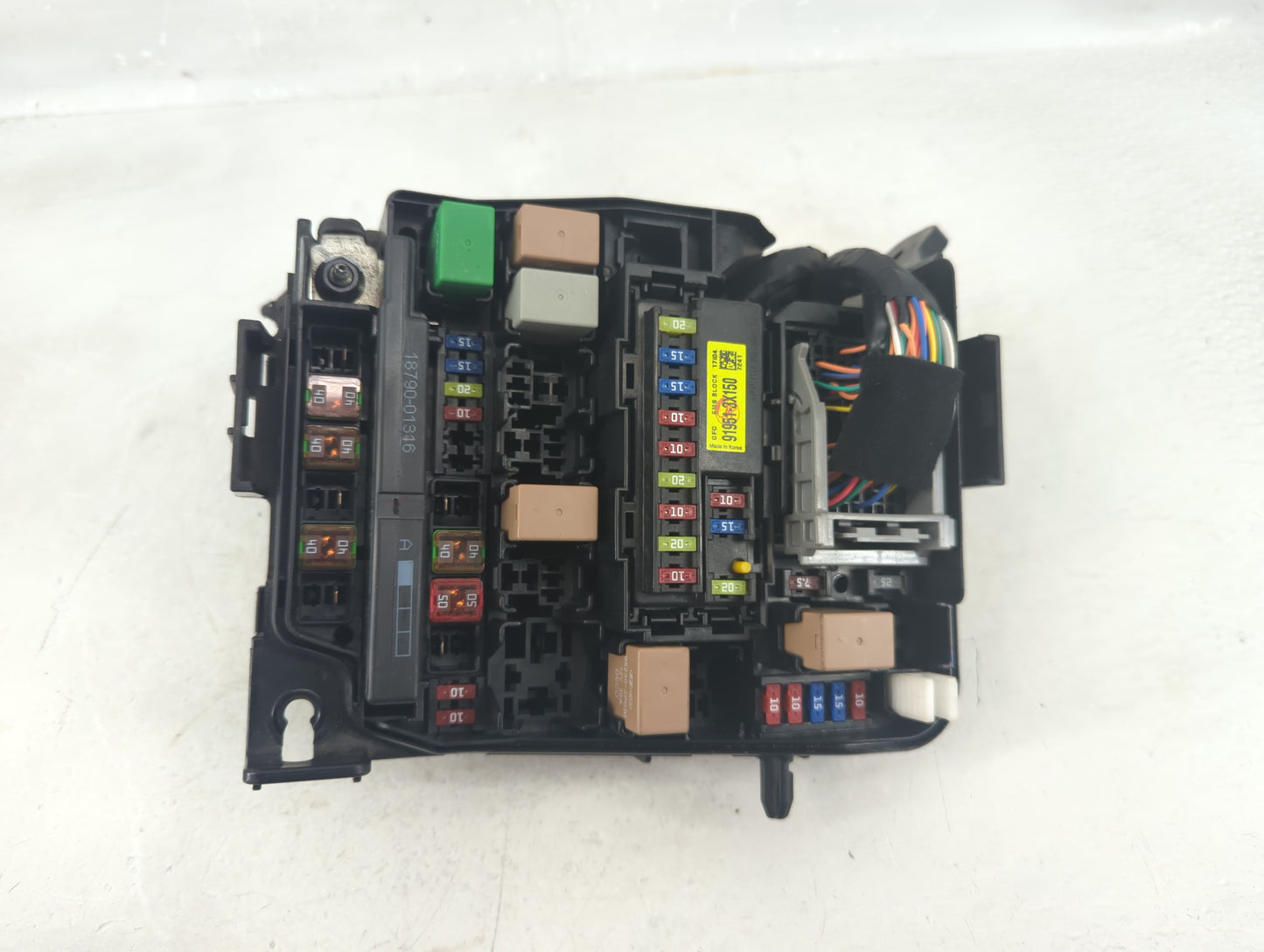 2017-2018 Kia Forte Fusebox Fuse Box Panel Relay Module P/N:91950-3X510 Fits Fits 2017 2018 OEM Used Auto Parts - Oemusedaut