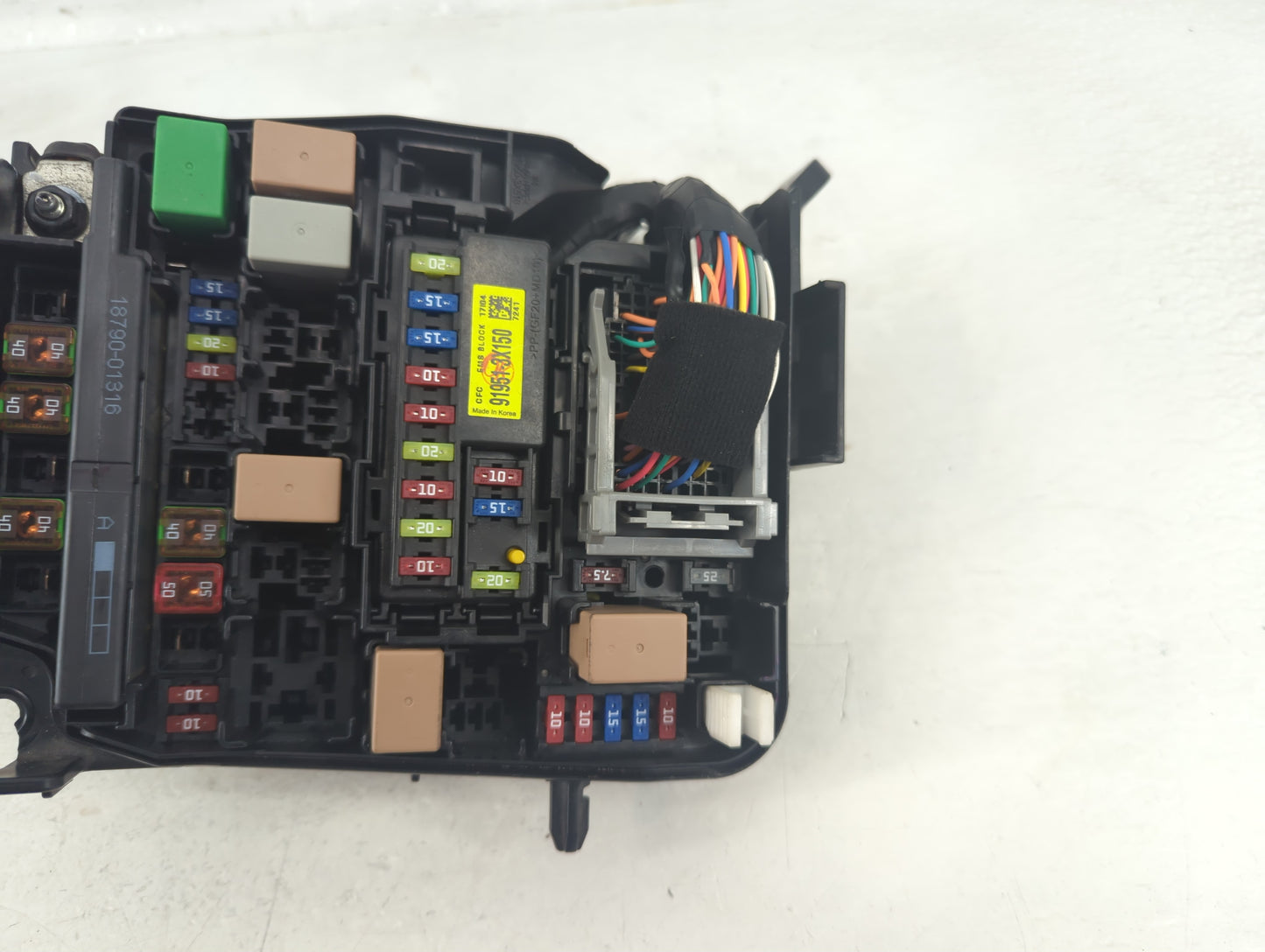 2017-2018 Kia Forte Fusebox Fuse Box Panel Relay Module P/N:91950-3X510 Fits Fits 2017 2018 OEM Used Auto Parts - Oemusedaut