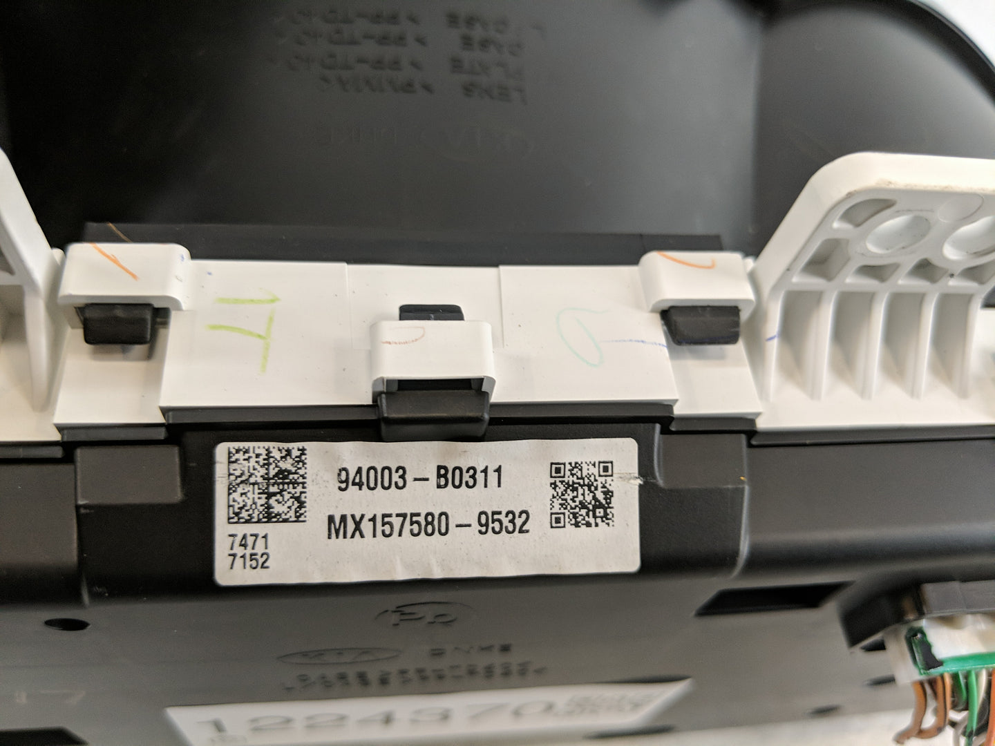 2017-2018 Kia Forte Instrument Cluster Speedometer Gauges P/N:MX157580-9532 94003-B0311 Fits Fits 2017 2018 OEM Used Auto Pa