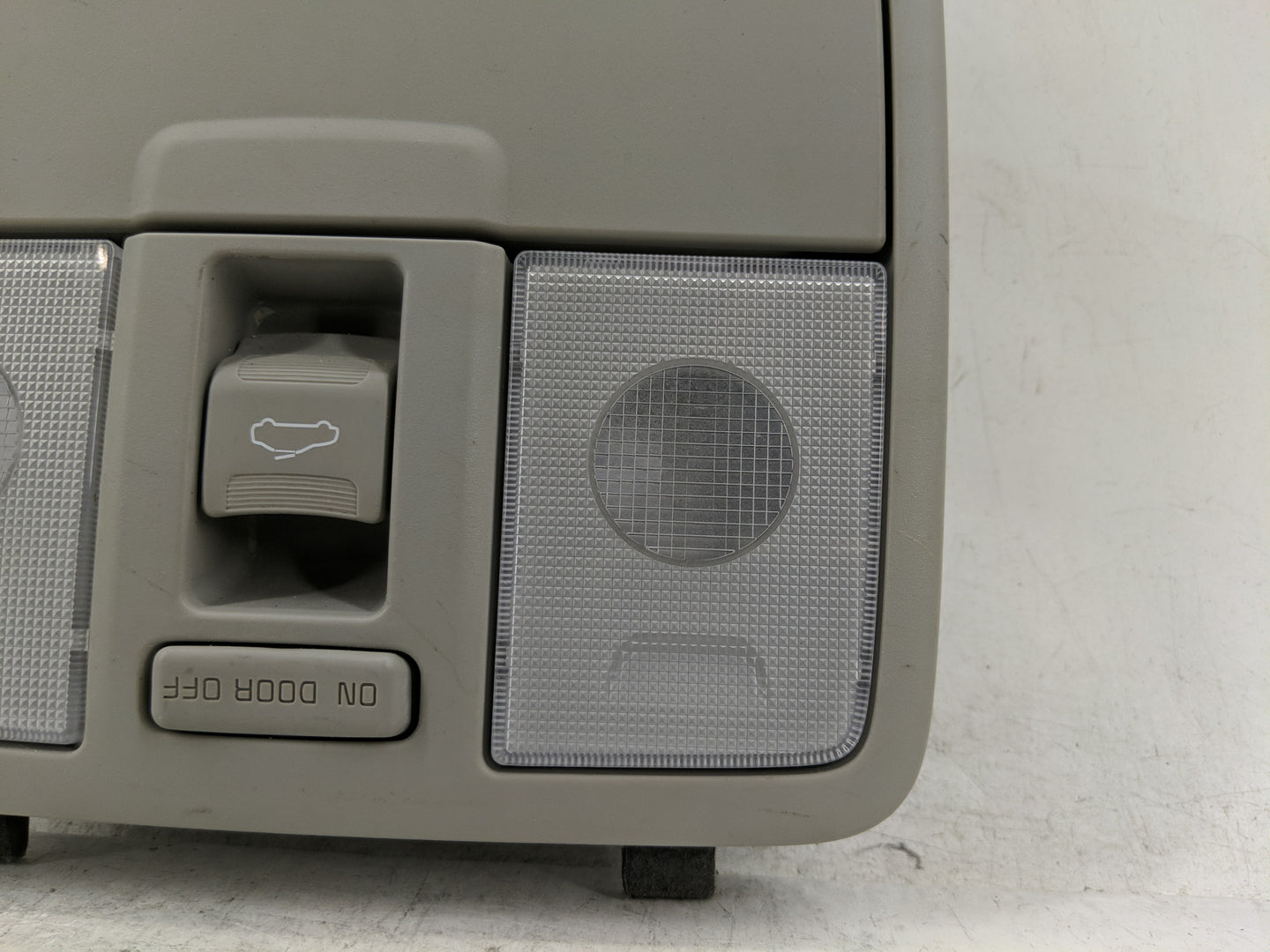 2014-2018 Kia Forte Overhead Roof Console 1240085 - Oemusedautoparts1.com