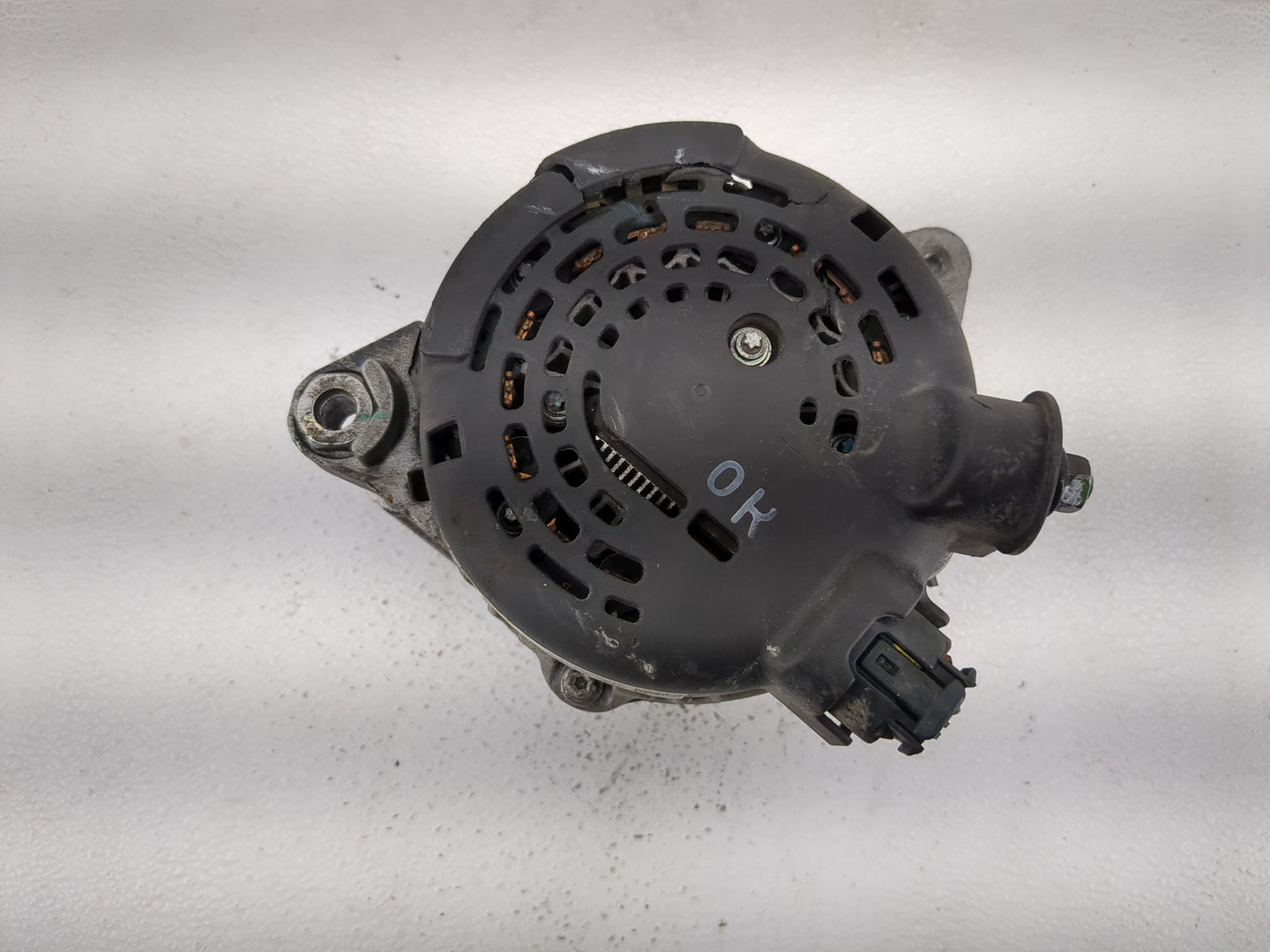 2017-2022 Kia Forte Alternator Replacement Generator Charging Assembly Engine OEM P/N:61001473 37300-2E721 Fits OEM Used Aut