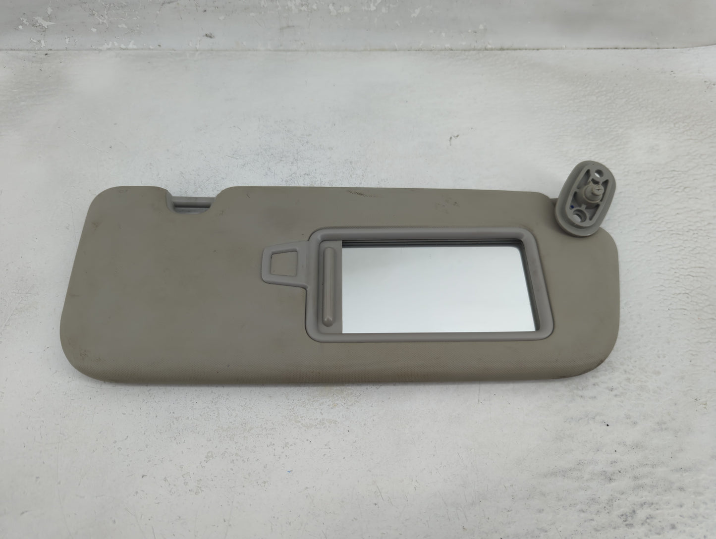 2017-2018 Kia Forte Sun Visor Shade Replacement Passenger Right Mirror Fits Fits 2017 2018 OEM Used Auto Parts - Oemusedauto